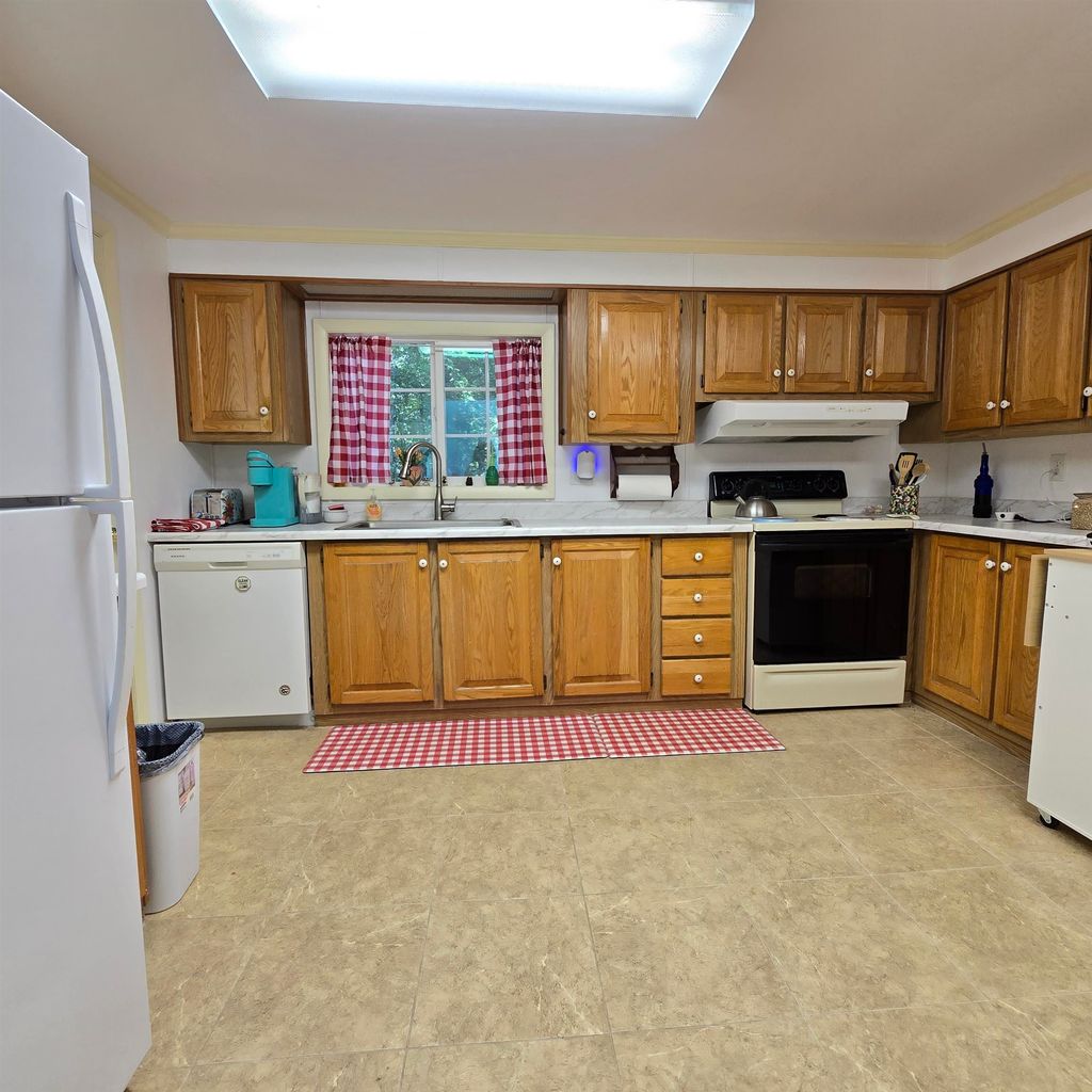 Photo of 102 Osprey Road, Alton, NH 03809 (MLS # 5081527)