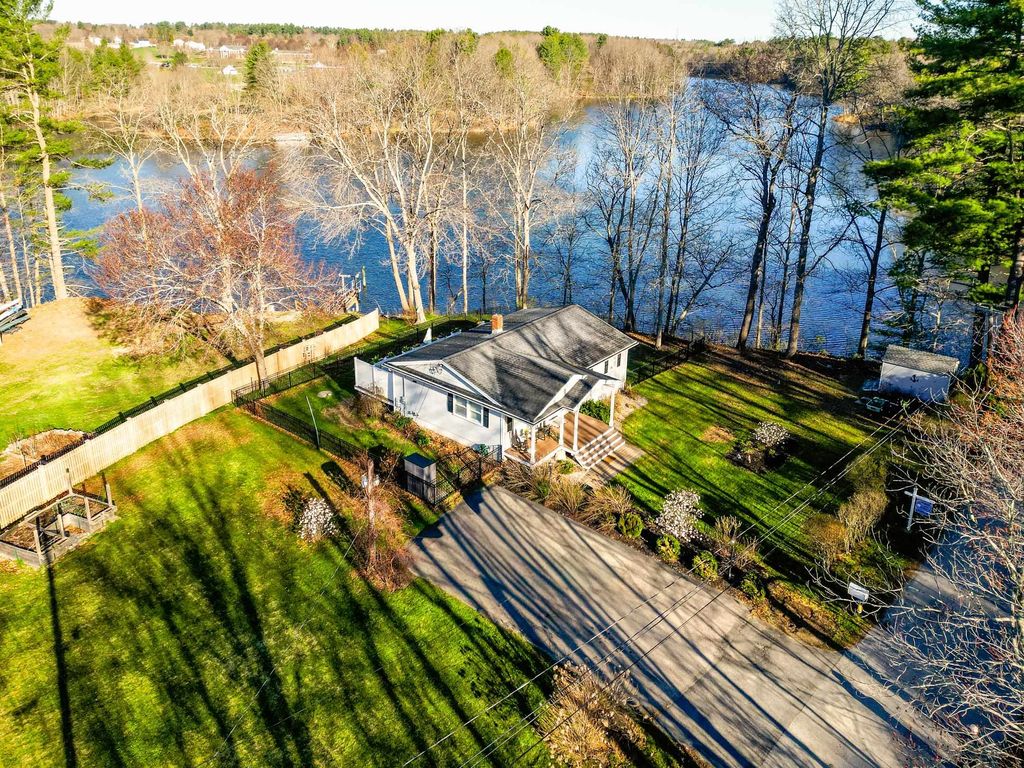 Photo of 1 Nute Road, Dover, NH 03820 (MLS # 5084783)