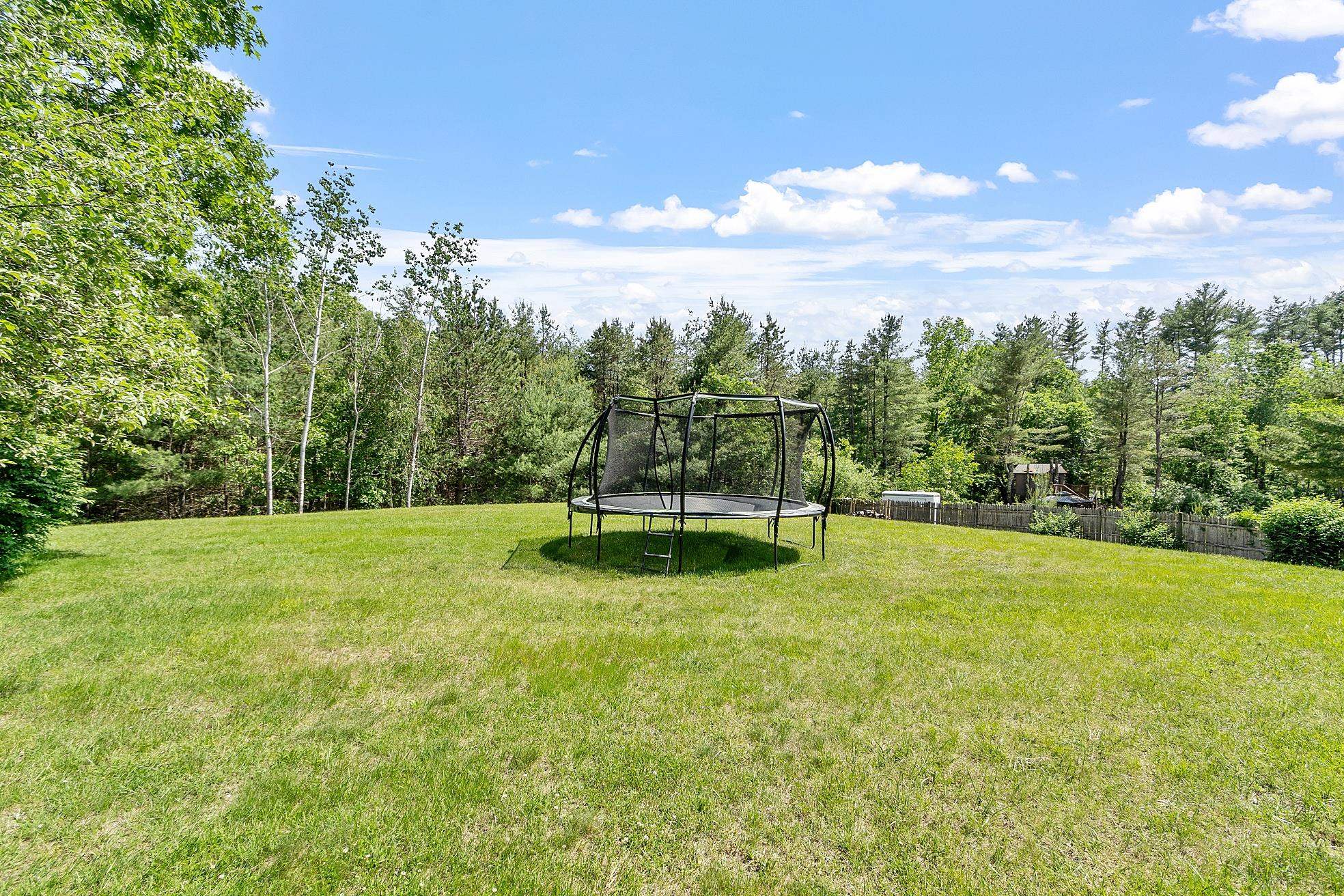 2 Candlewood Road