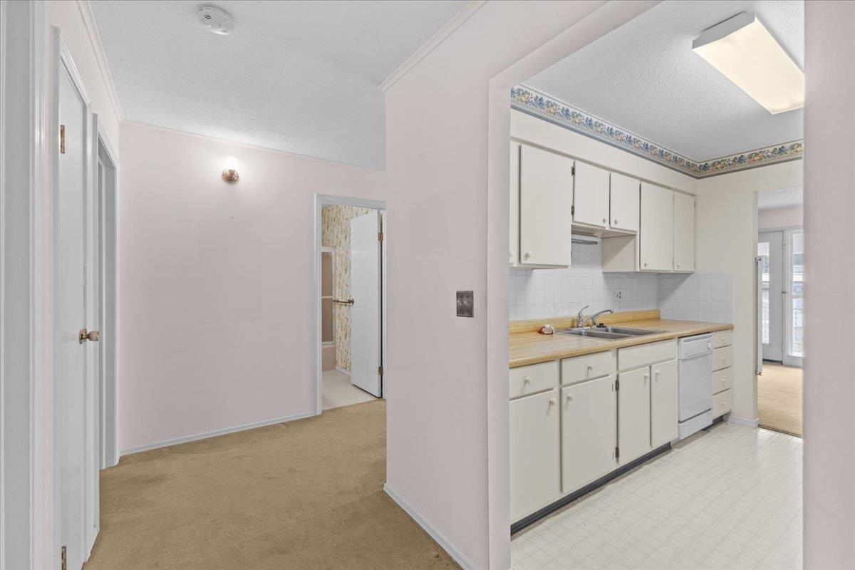 100 Kennedy Drive 62