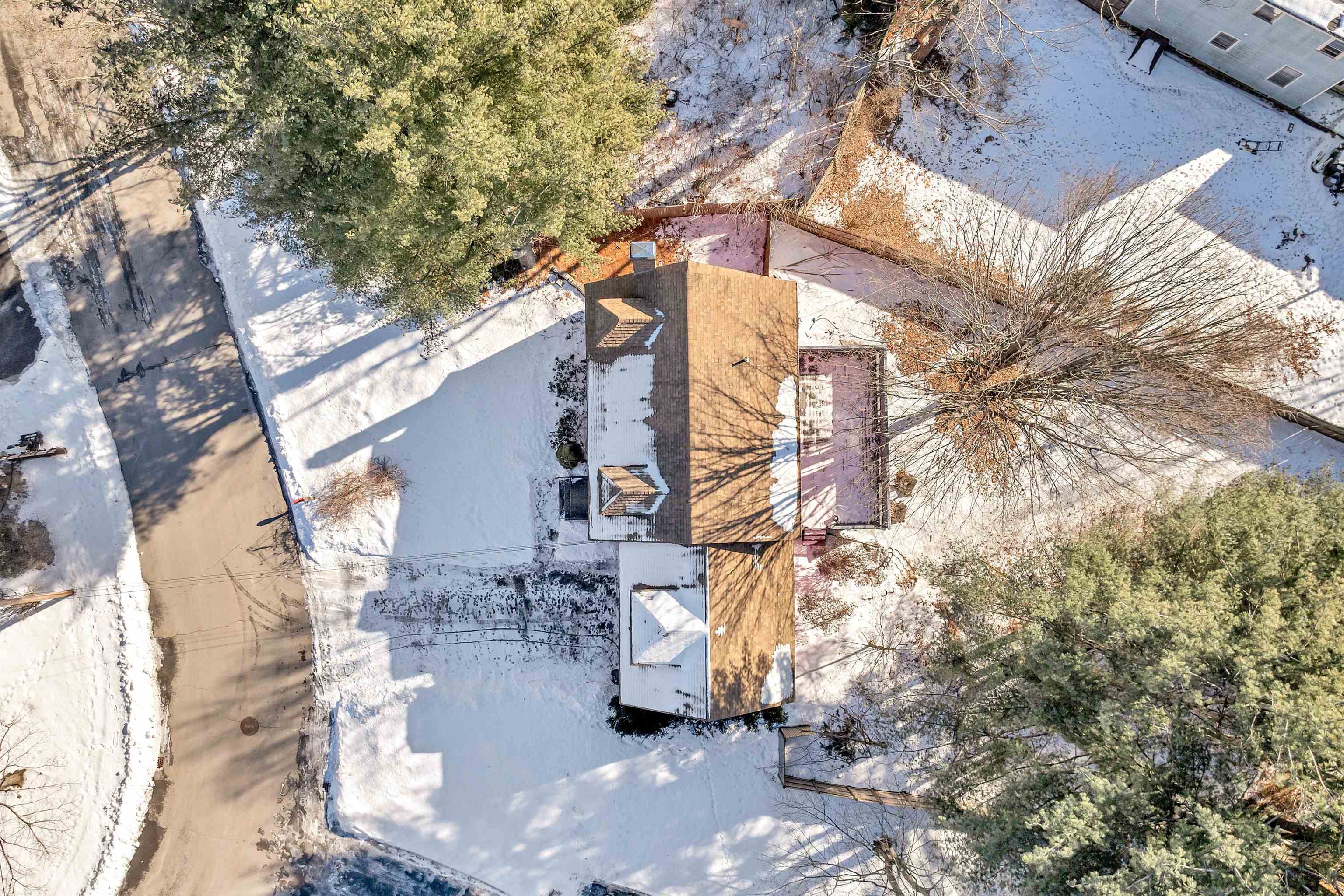 Nashua, New Hampshire 03063, United States, 4 Bedrooms Bedrooms, ,2 BathroomsBathrooms,Residential,Pending,8629