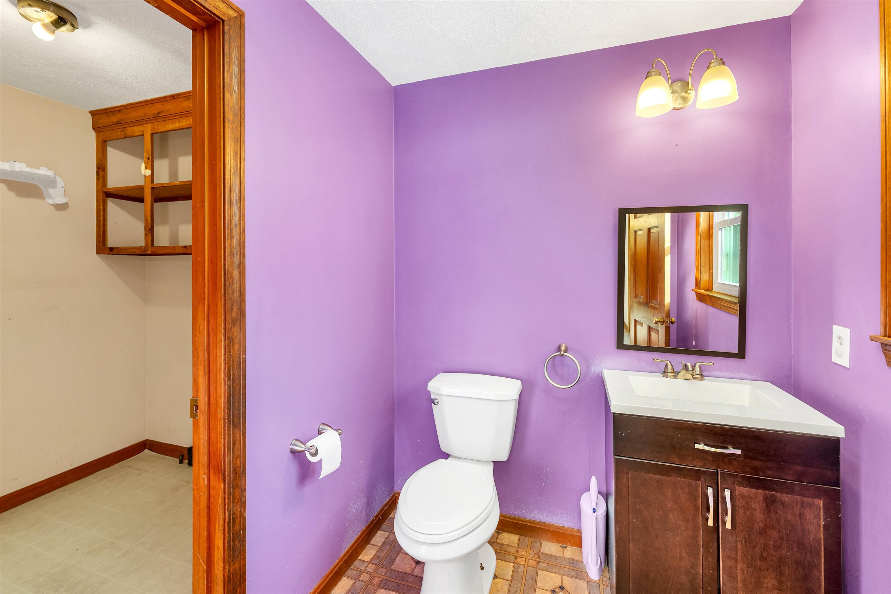 Nashua, New Hampshire 03063, United States, 4 Bedrooms Bedrooms, ,2 BathroomsBathrooms,Residential,Pending,8629