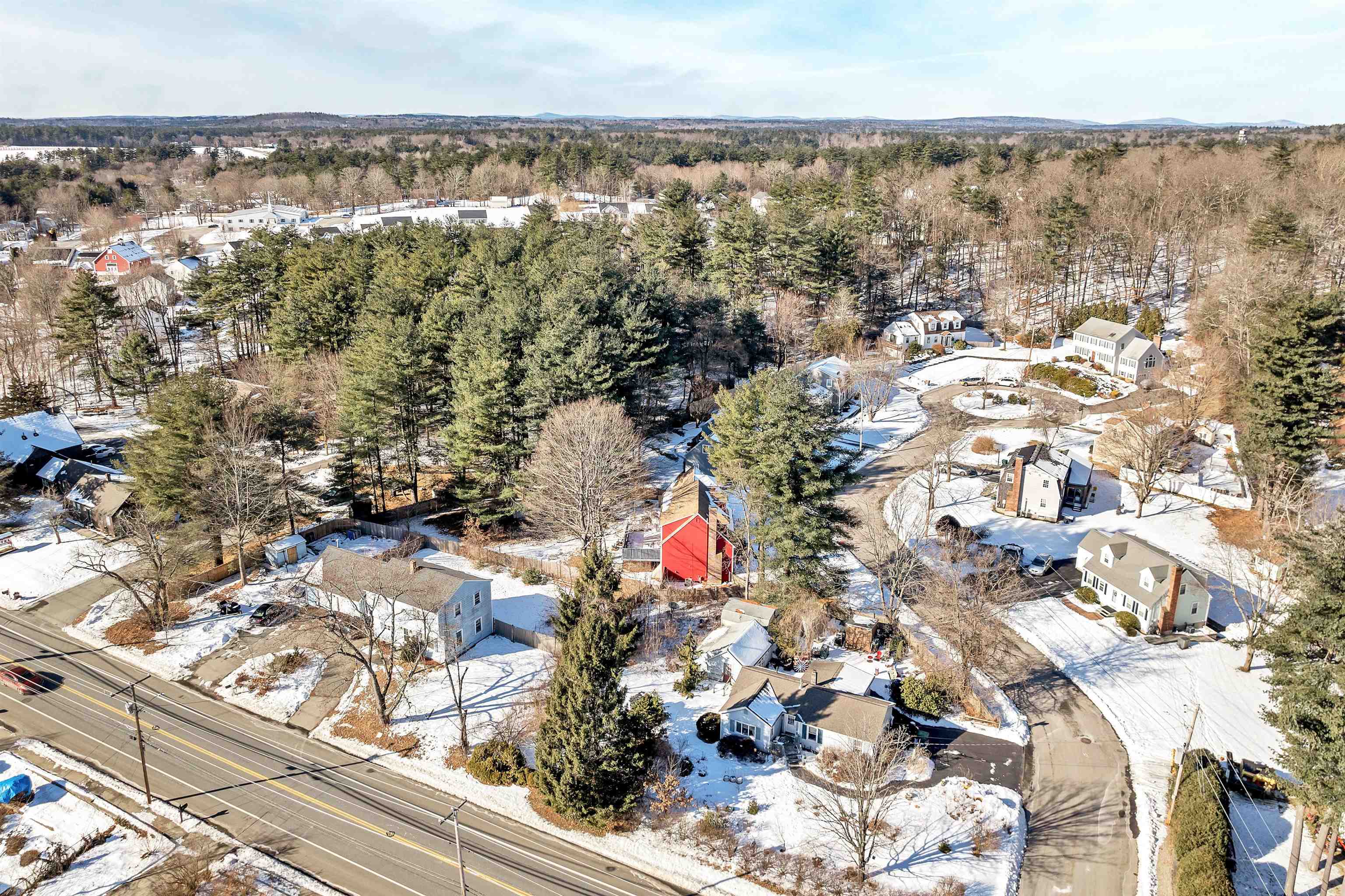 Nashua, New Hampshire 03063, United States, 4 Bedrooms Bedrooms, ,2 BathroomsBathrooms,Residential,Pending,8629
