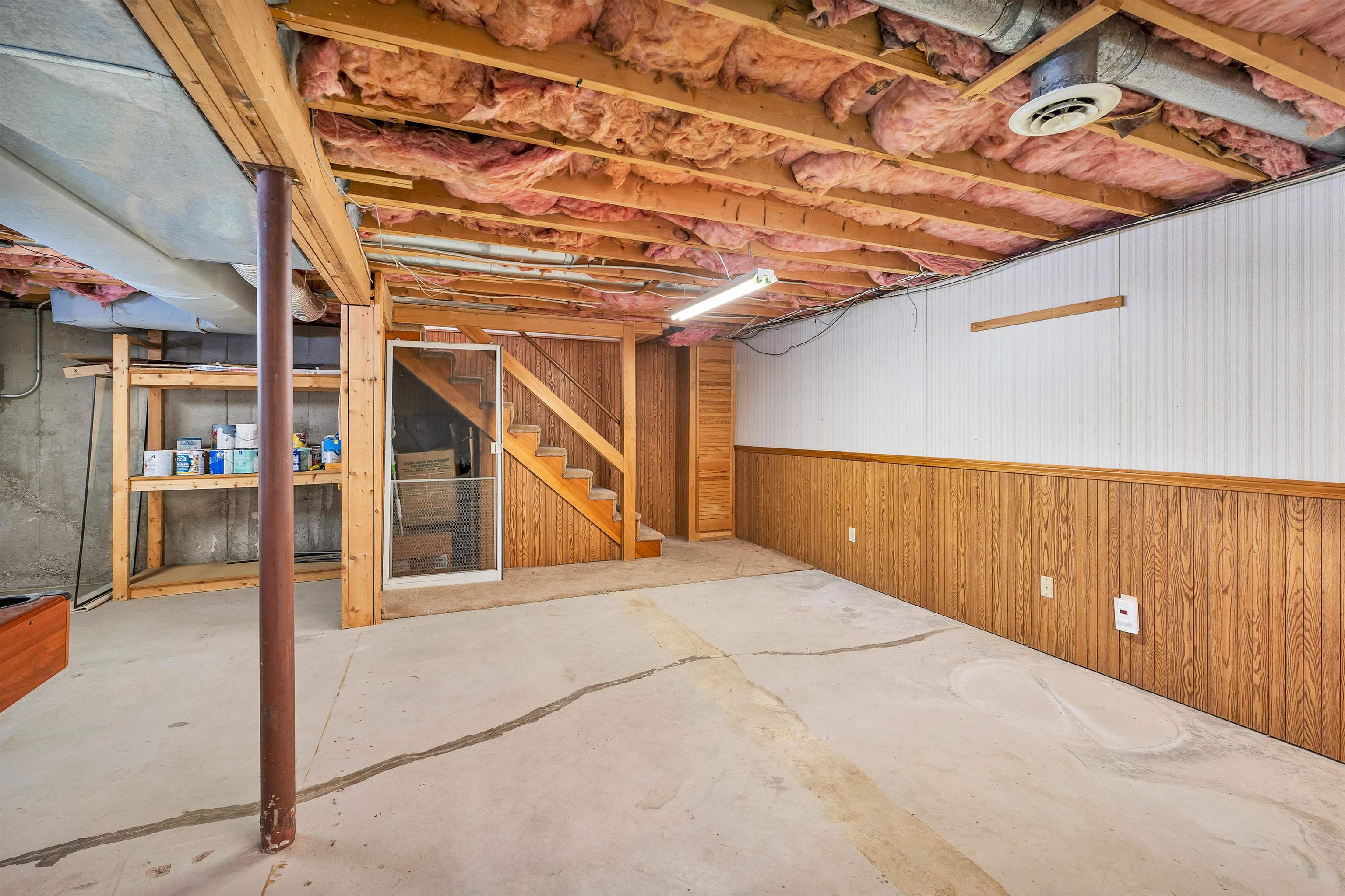 Nashua, New Hampshire 03063, United States, 4 Bedrooms Bedrooms, ,2 BathroomsBathrooms,Residential,Pending,8629