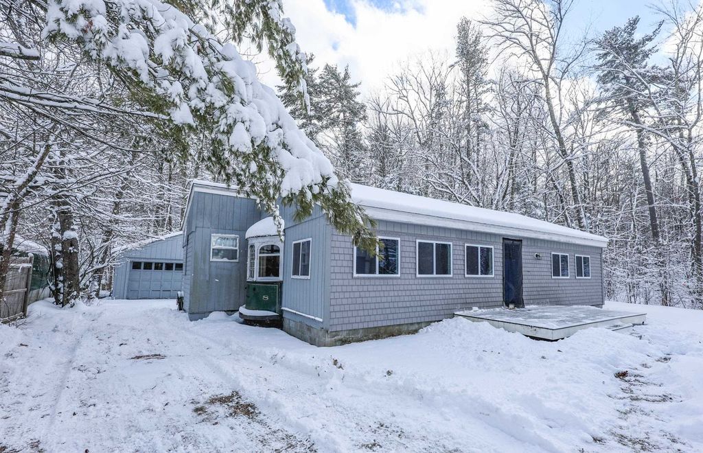 Photo of 129 Mountain Base Road, Goffstown, NH 03045 (MLS # 5074424)