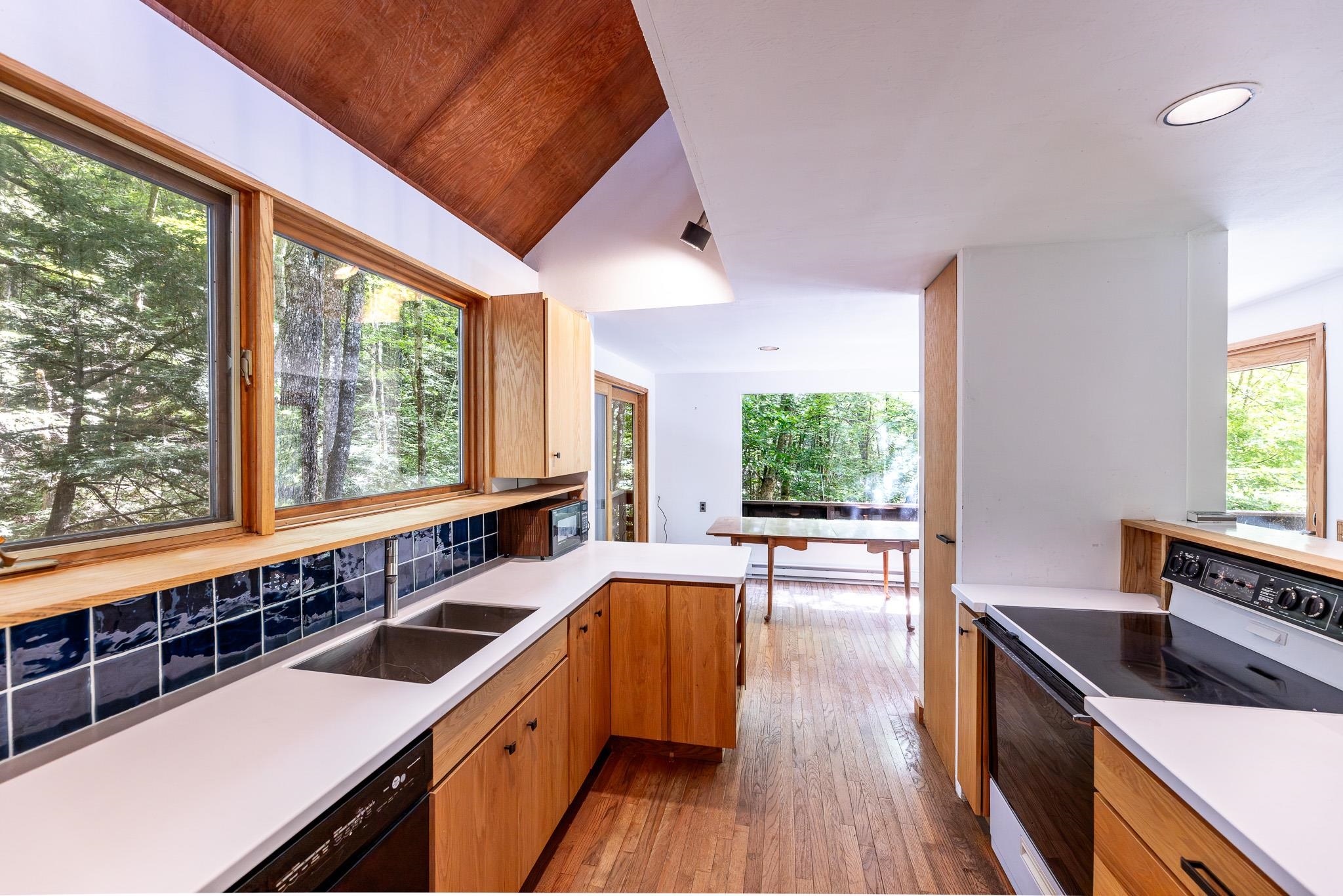 3525 Beaver Meadow Road