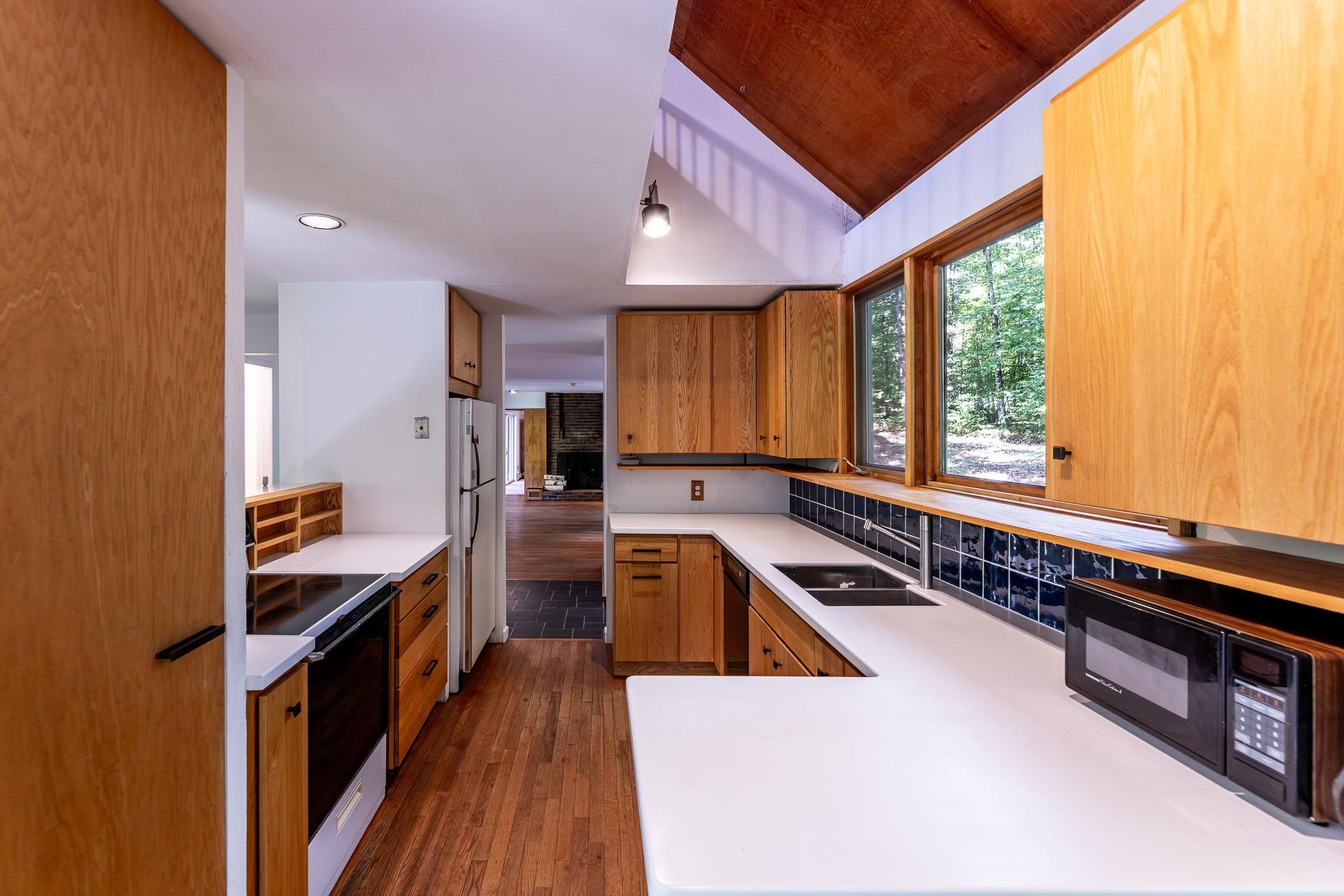 3525 Beaver Meadow Road