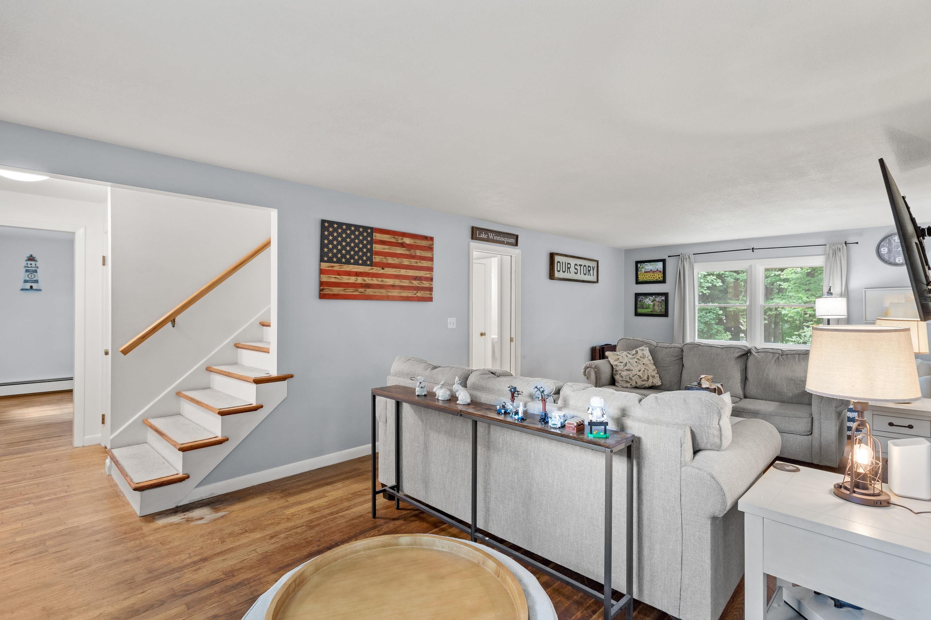 Laconia, New Hampshire 03246, United States, 4 Bedrooms Bedrooms, ,3 BathroomsBathrooms,Residential,Active,3294