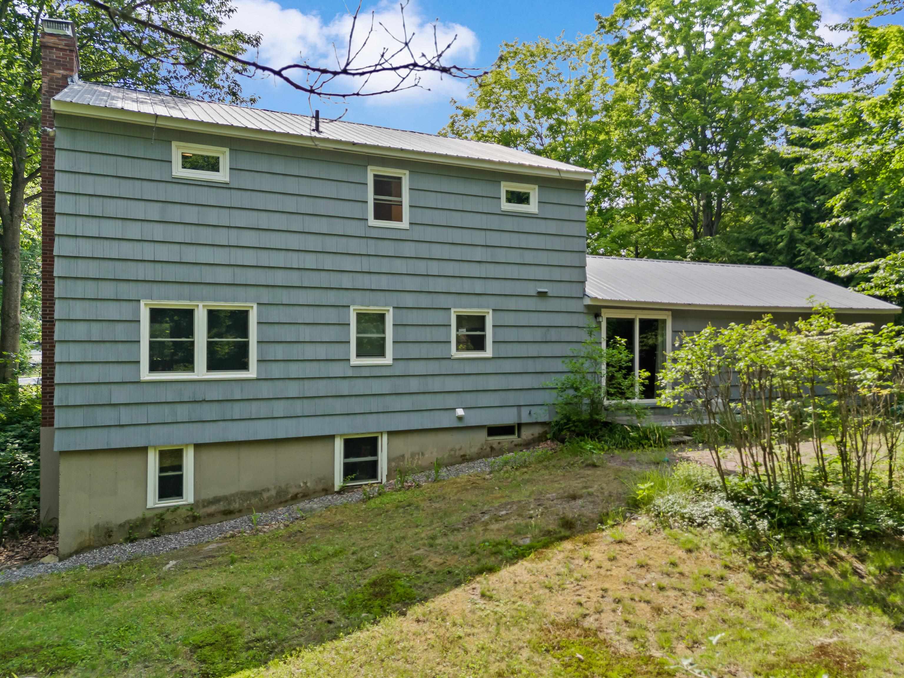 Laconia, New Hampshire 03246, United States, 4 Bedrooms Bedrooms, ,3 BathroomsBathrooms,Residential,Active,3294