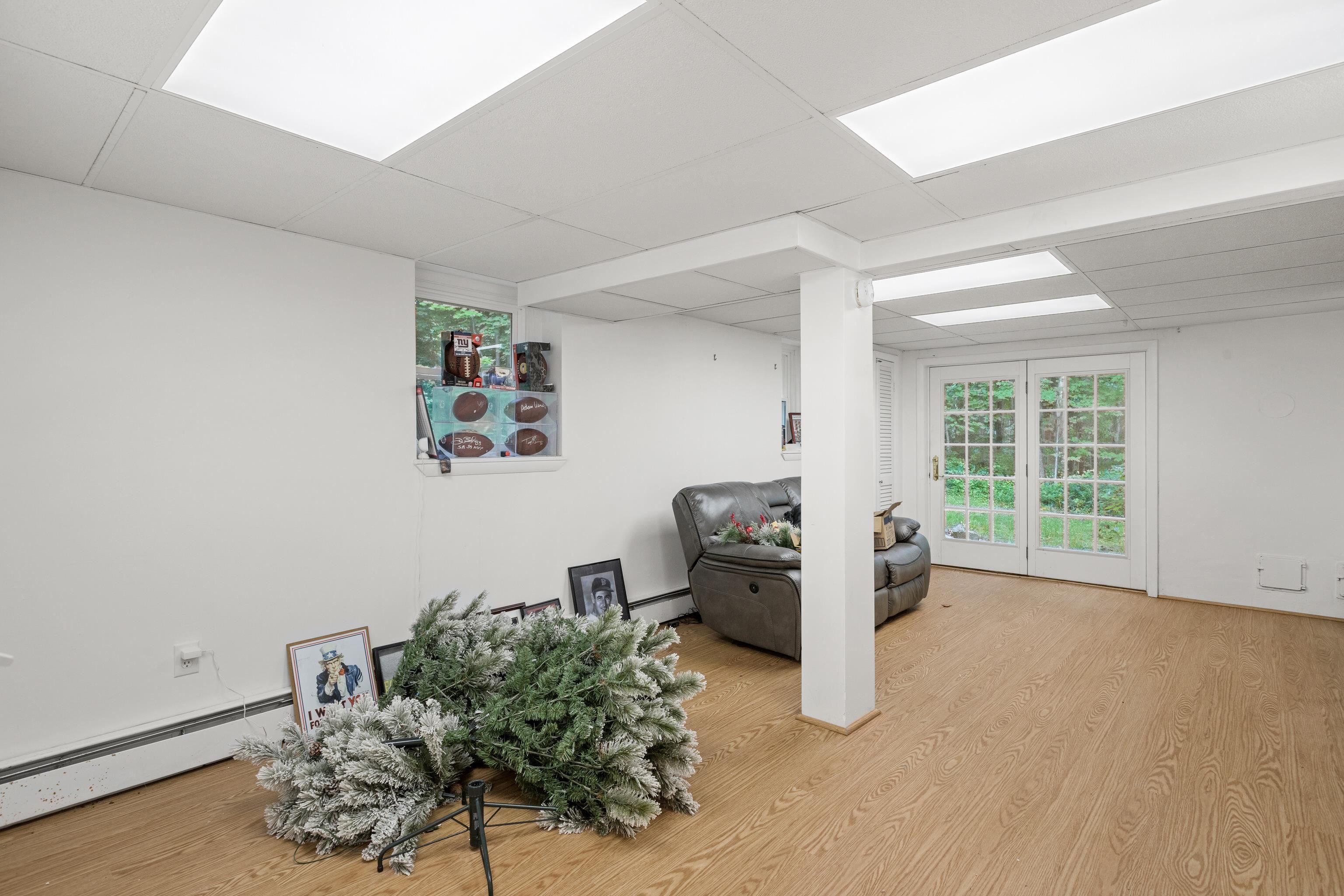 Laconia, New Hampshire 03246, United States, 4 Bedrooms Bedrooms, ,3 BathroomsBathrooms,Residential,Active,3294