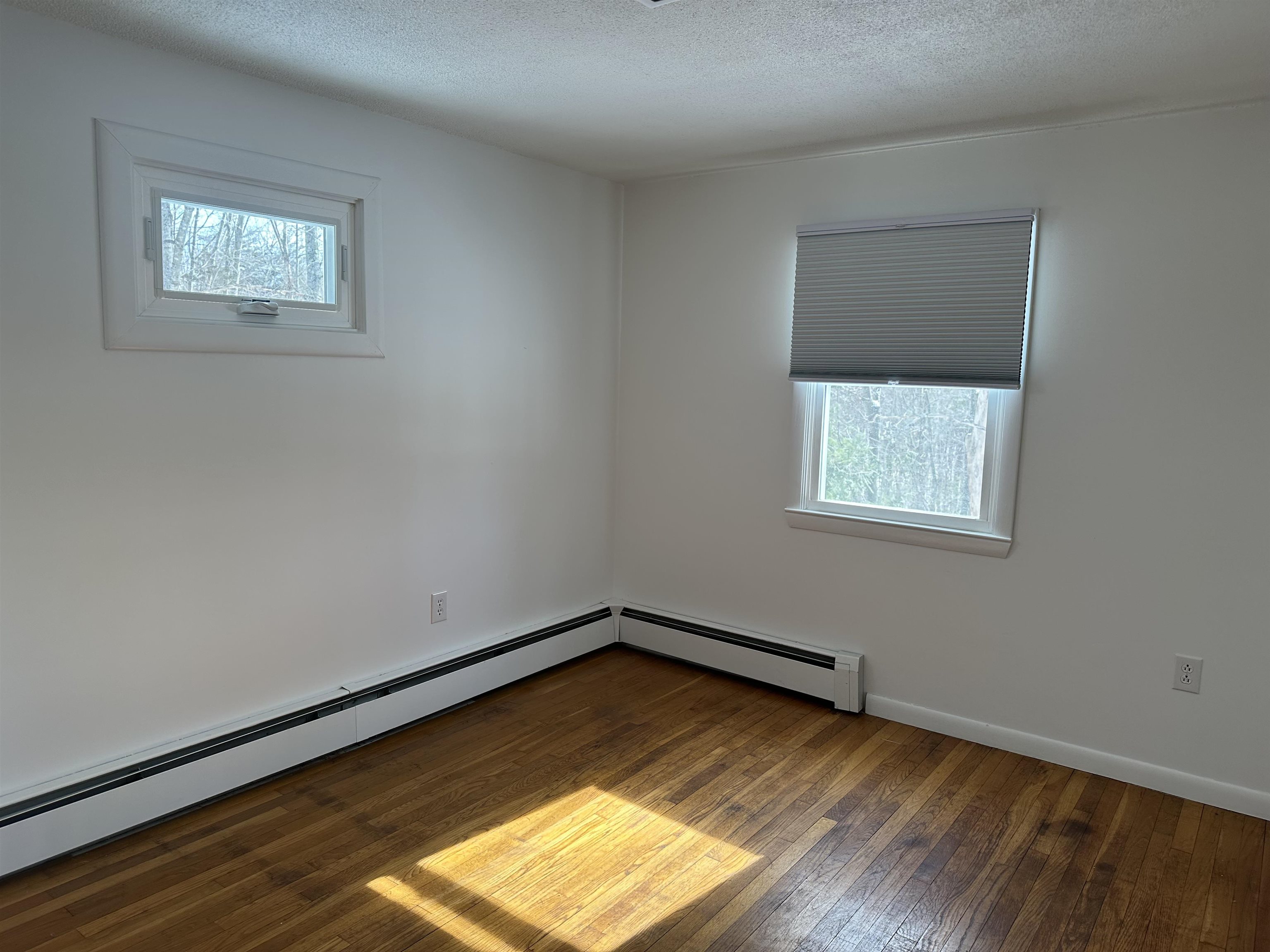 Laconia, New Hampshire 03246, United States, 4 Bedrooms Bedrooms, ,3 BathroomsBathrooms,Residential,Active,3294