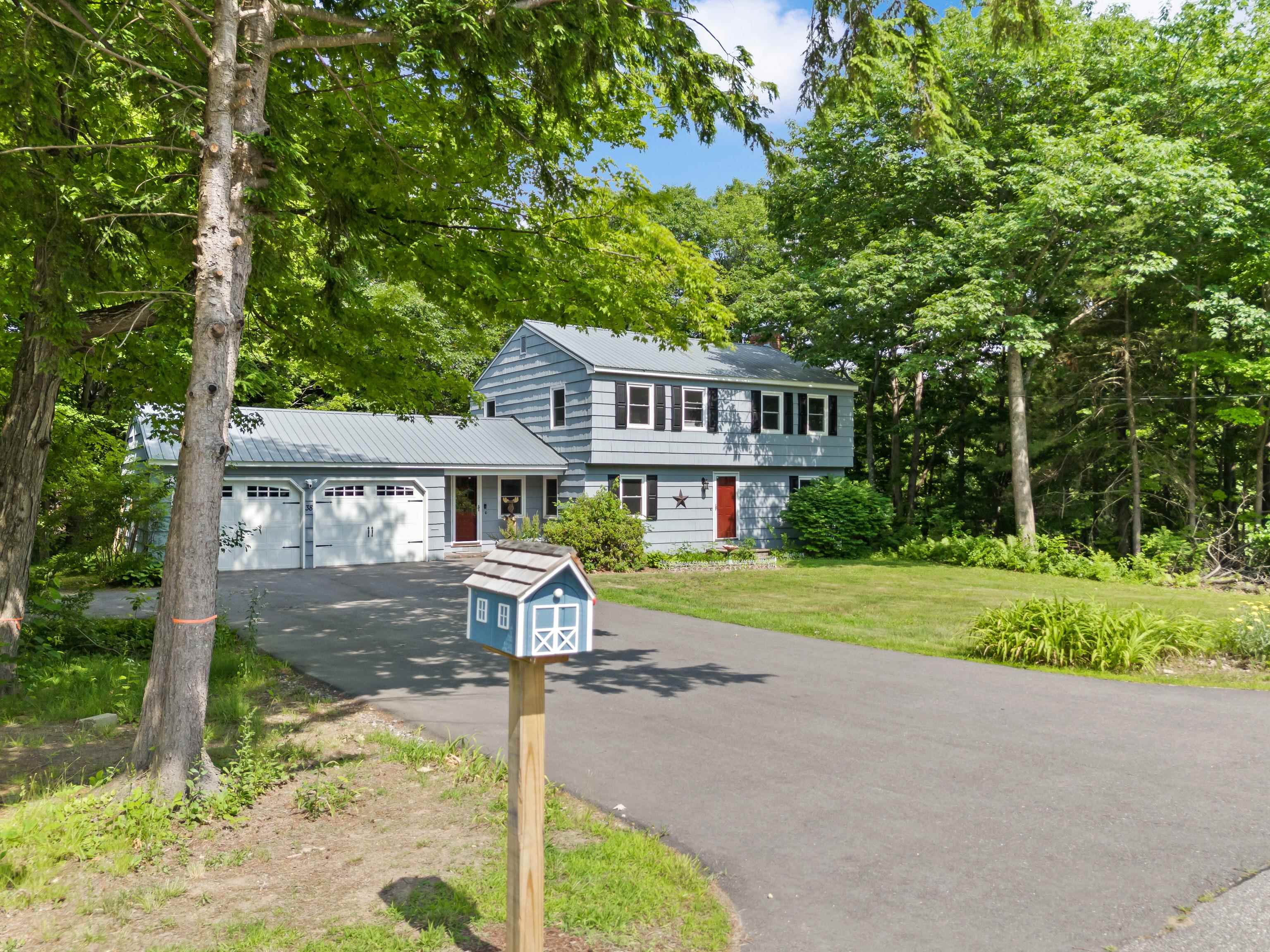 Laconia, New Hampshire 03246, United States, 4 Bedrooms Bedrooms, ,3 BathroomsBathrooms,Residential,Active,3294