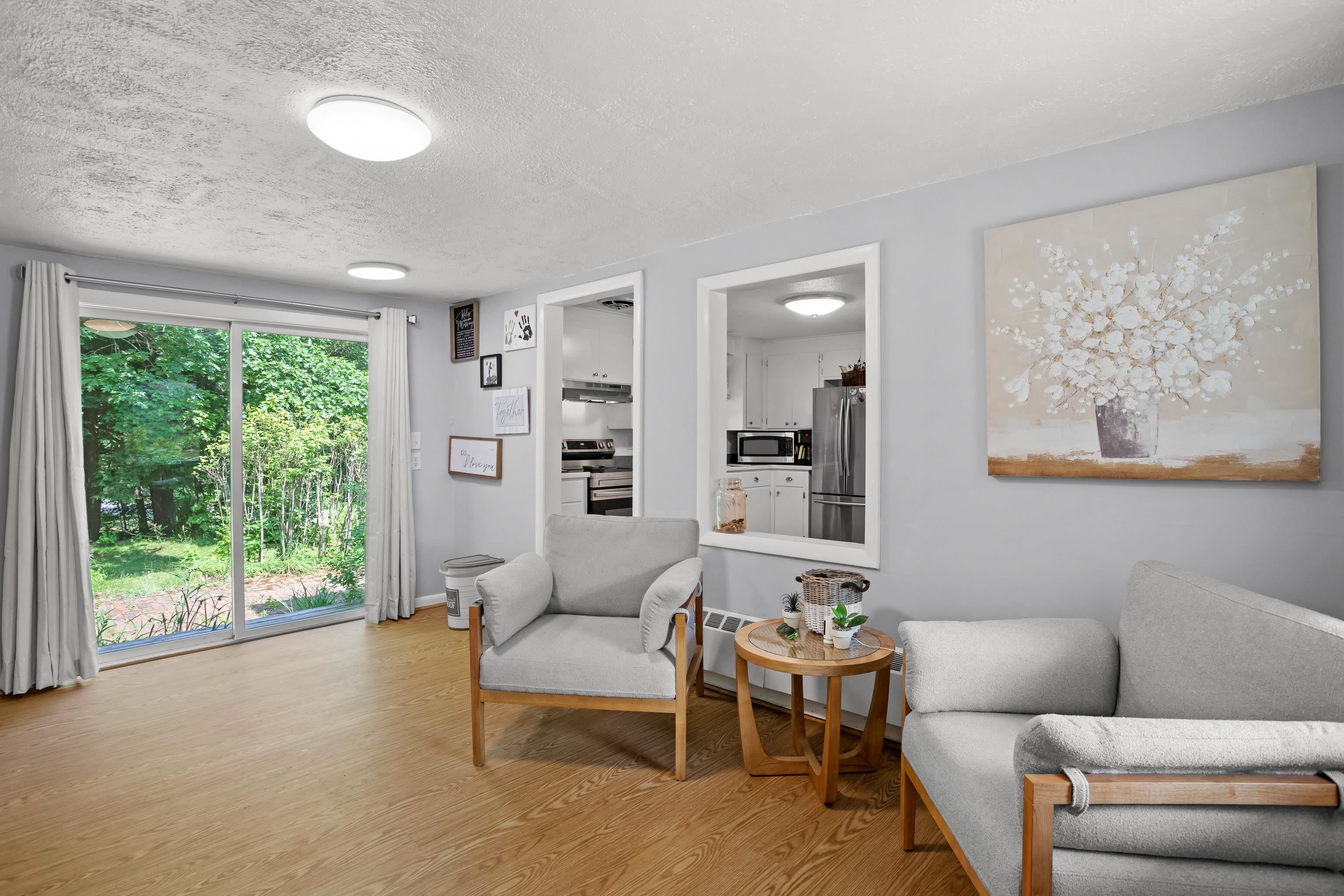 Laconia, New Hampshire 03246, United States, 4 Bedrooms Bedrooms, ,3 BathroomsBathrooms,Residential,Active,3294