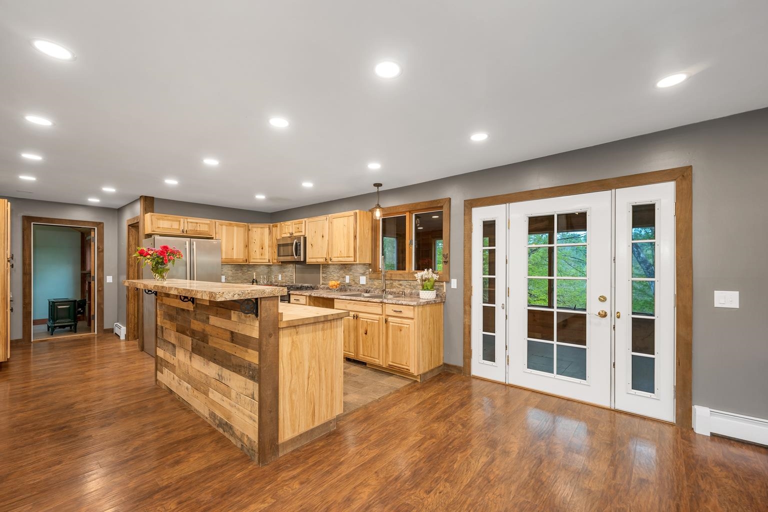 18 Watershed Lane