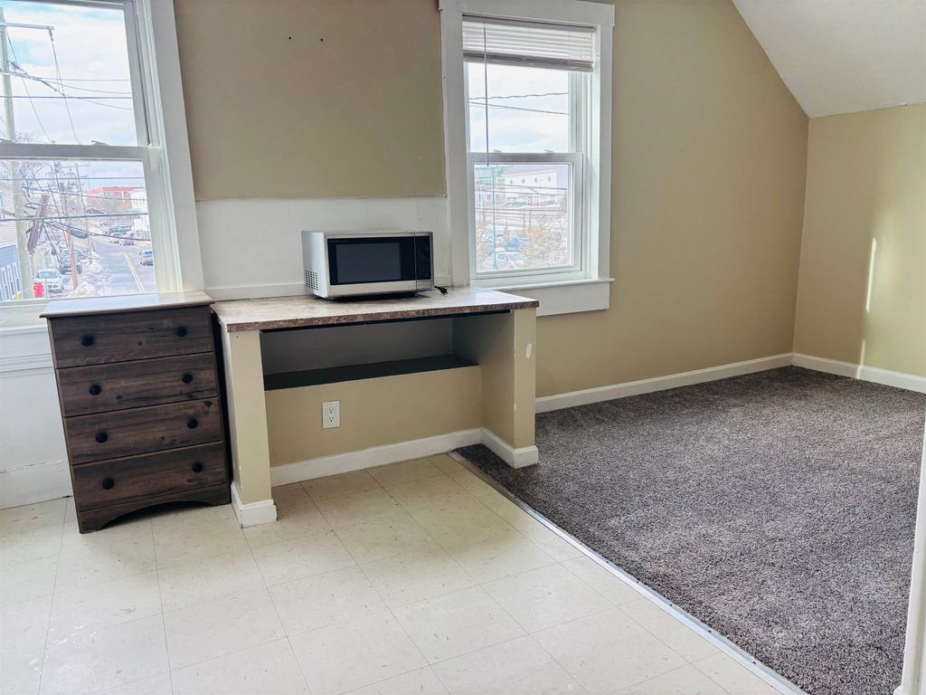 Photo of 50 Harbor Avenue, Nashua, NH 03060 (MLS # 5073656)