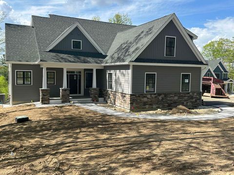8 Deadreckoning Point Laconia NH 03246