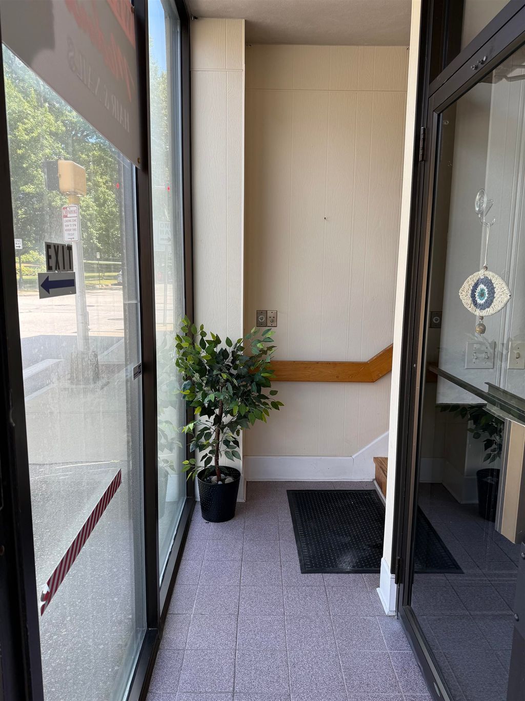 Photo of 83 Amherst Street, Manchester, NH 03101 (MLS # 5062691)