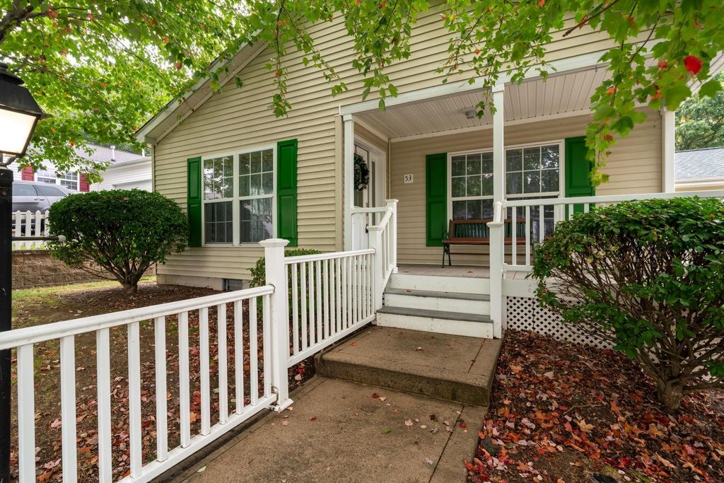 Photo of 53 Heritage Way, Manchester, NH 03104 (MLS # 5063013)