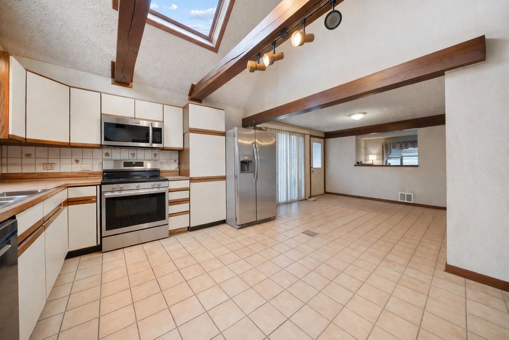 Photo of 57 McPhail Street, Manchester, NH 03104 (MLS # 5080740)