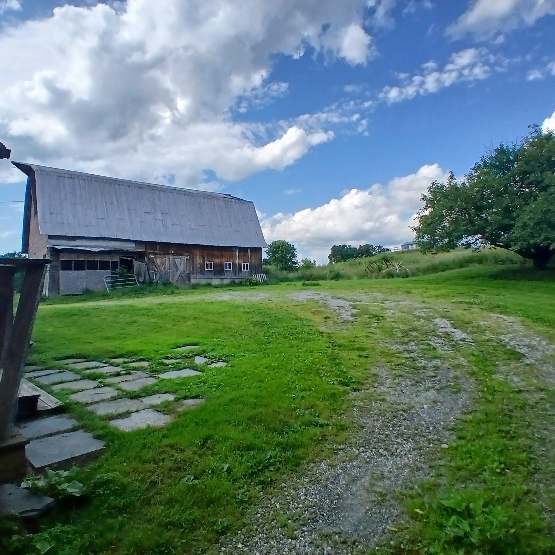 852 Pollander Road