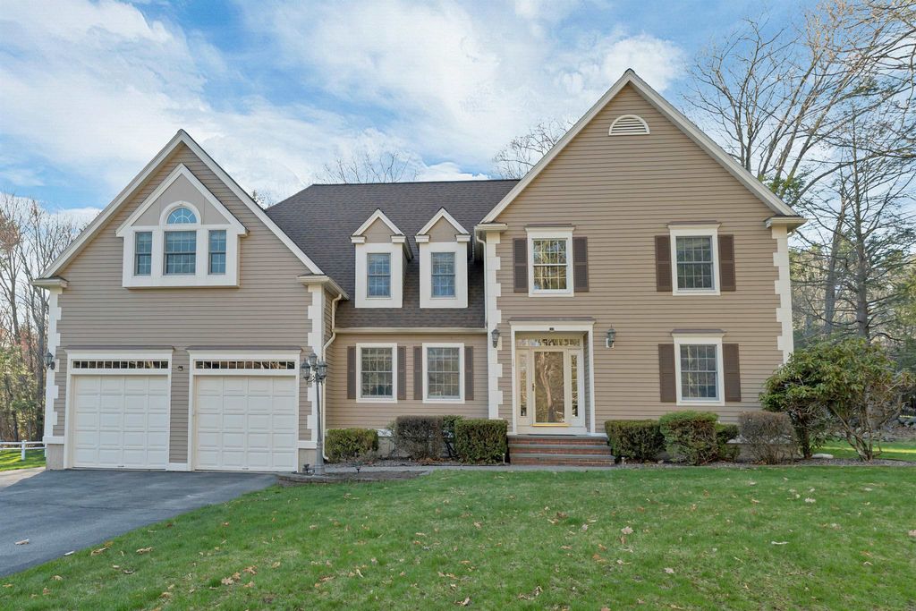 Photo of 34 Stowecroft Drive, Hampton, NH 03842 (MLS # 5084936)