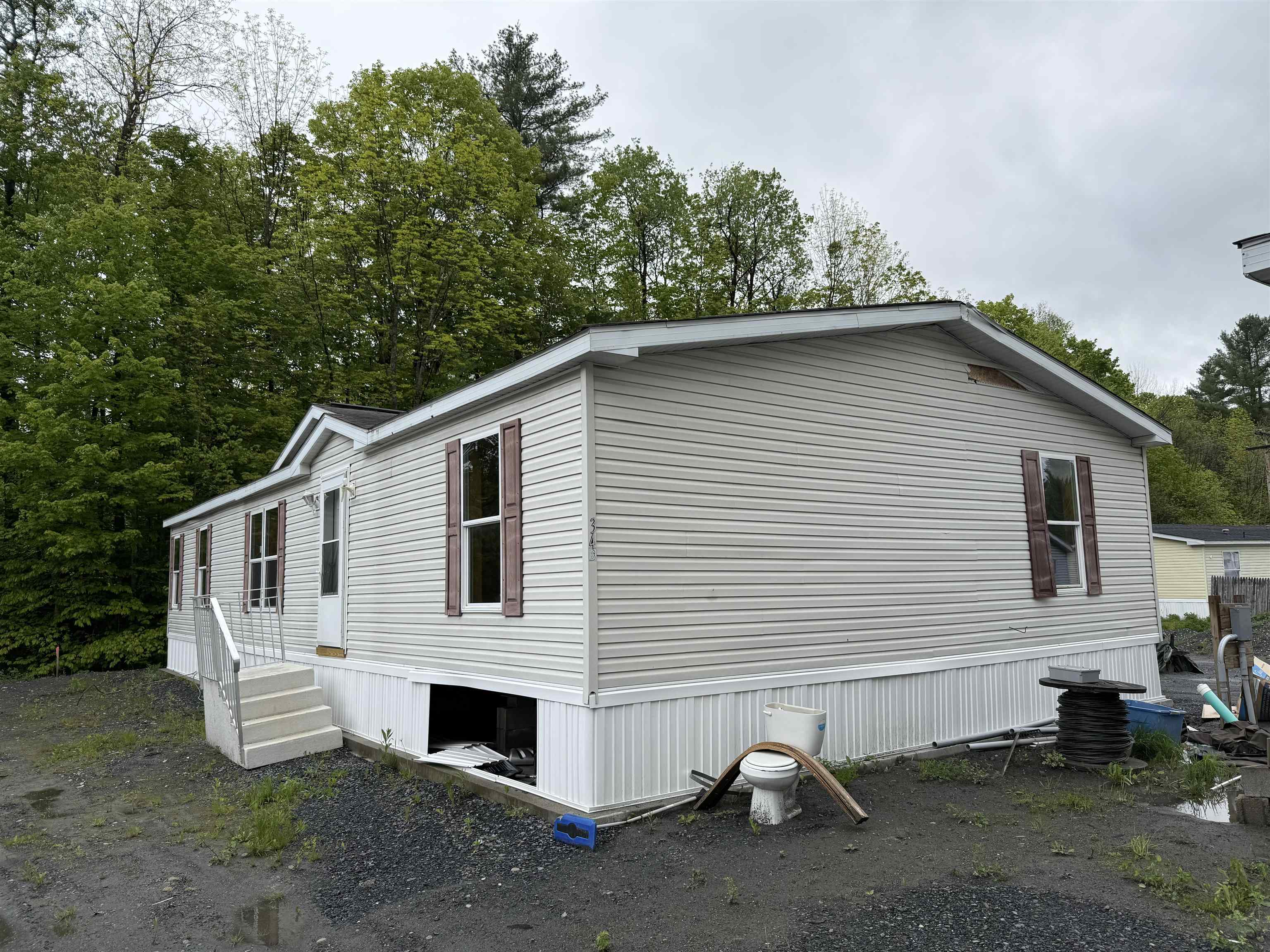113 B Railroad Street