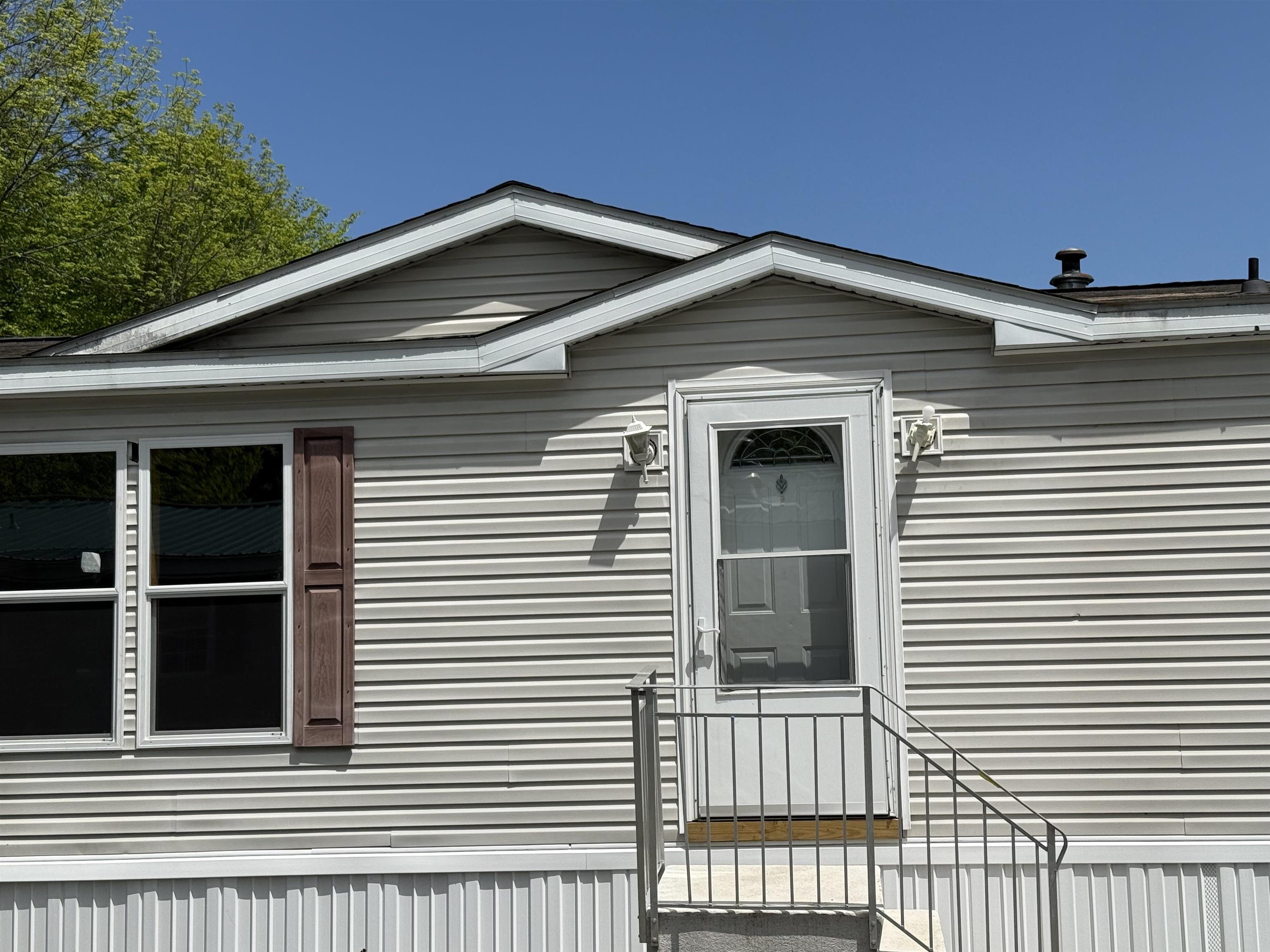 113 B Railroad Street