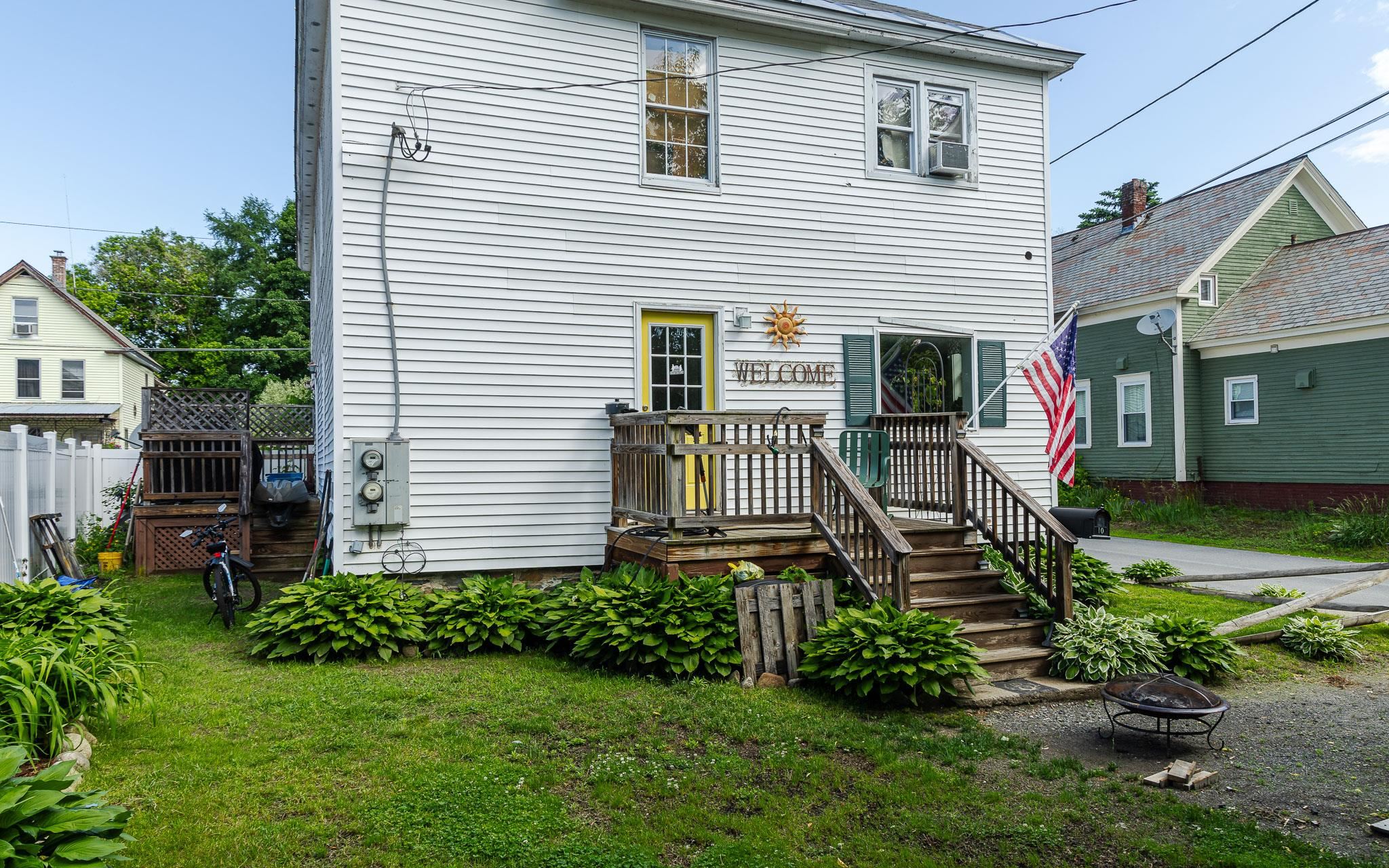10 Ash Street