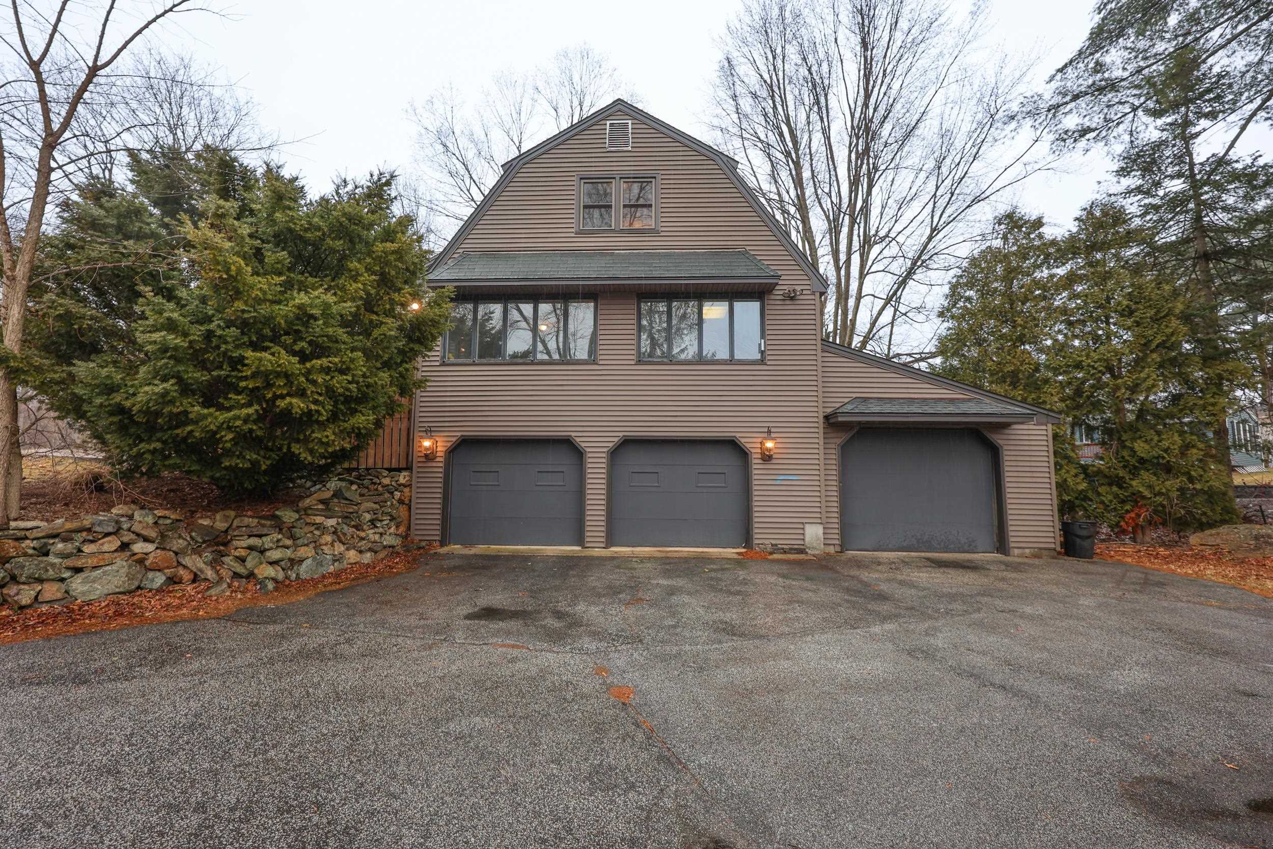 10 Martha Drive