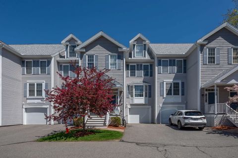 Photo of 17 Georgetown Drive, Nashua, NH 03062 (MLS # 5088069)