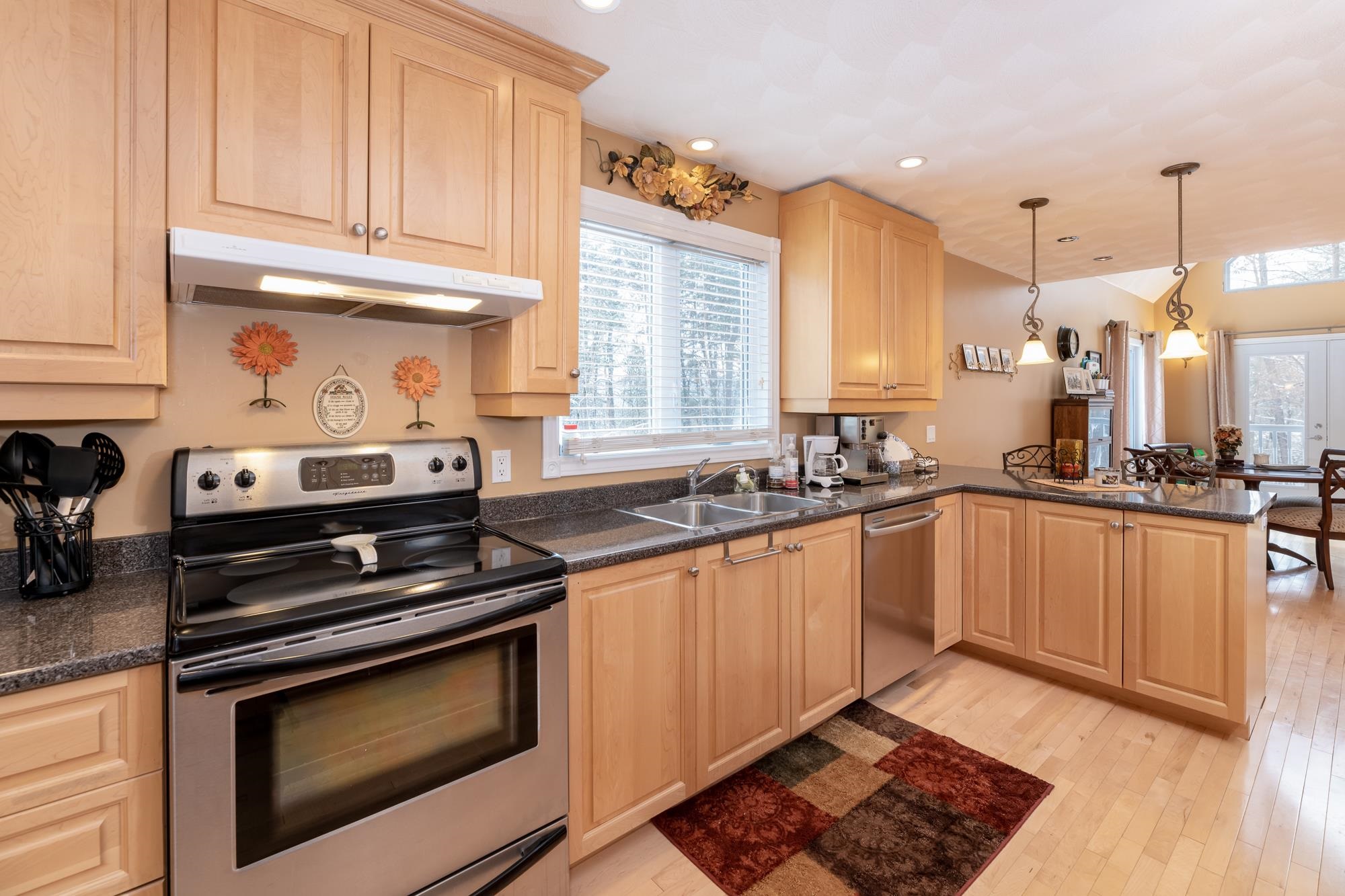 85 Amethyst Hill Road