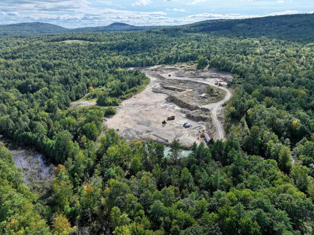 Photo of 16 Pollys Crossing Road, Ossipee, NH 03864 (MLS # 4976565)