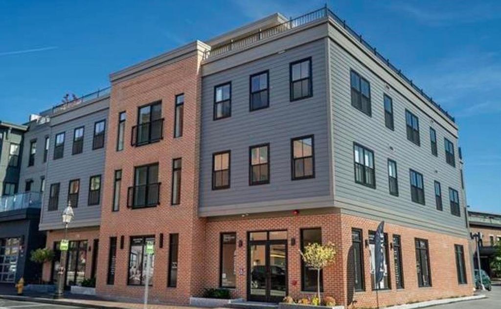 Photo of 238 Deer Street #304, Portsmouth, NH 03801 (MLS # 5085838)