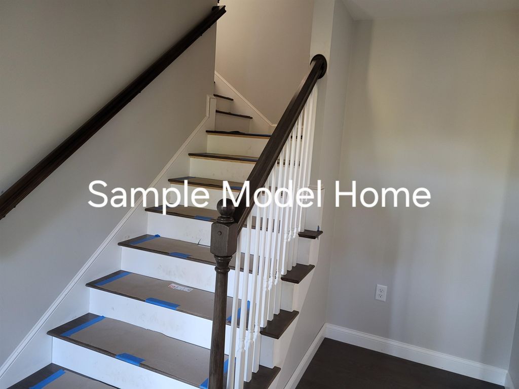 Photo of 5 Blaisdell Court, Raymond, NH 03077 (MLS # 5079321)