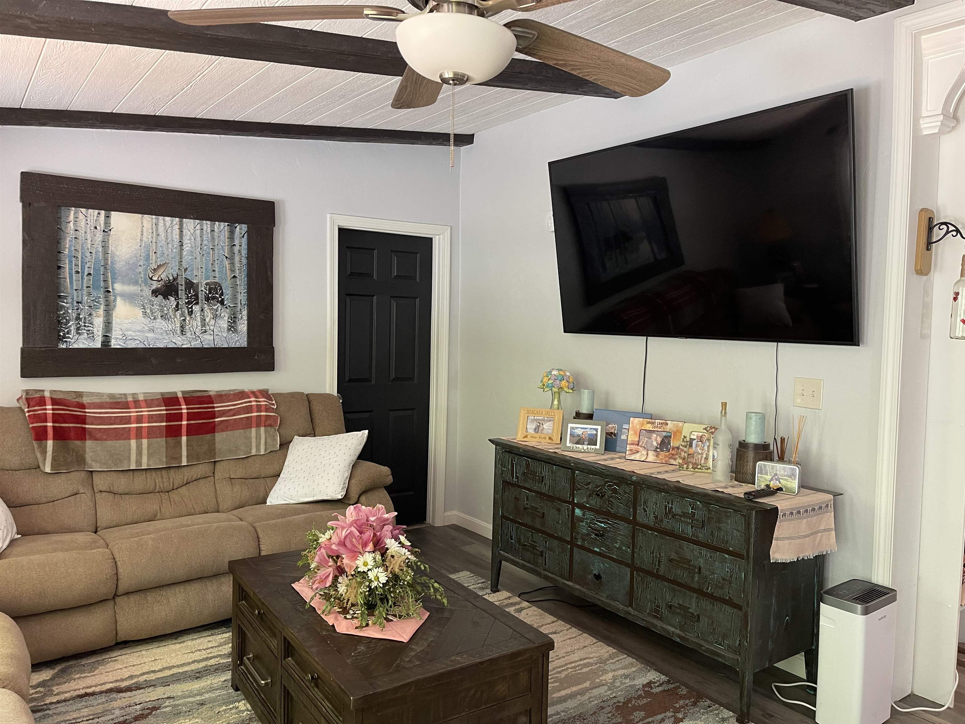 Canaan, New Hampshire 03741, United States, 3 Bedrooms Bedrooms, ,2 BathroomsBathrooms,Residential,Active,162633