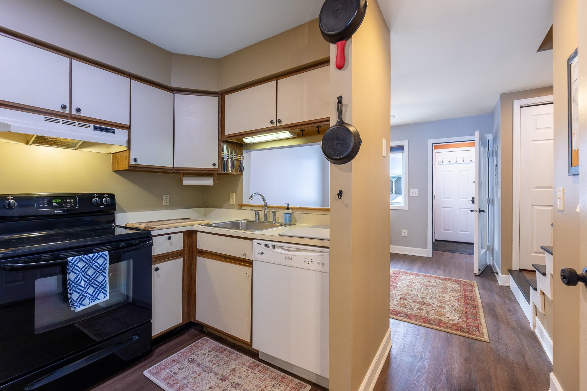 292 Woodhaven Drive 9H