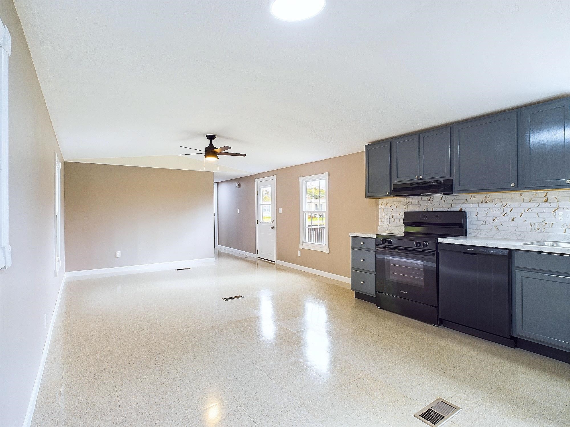 147 Canaan Mobile Home Park 18