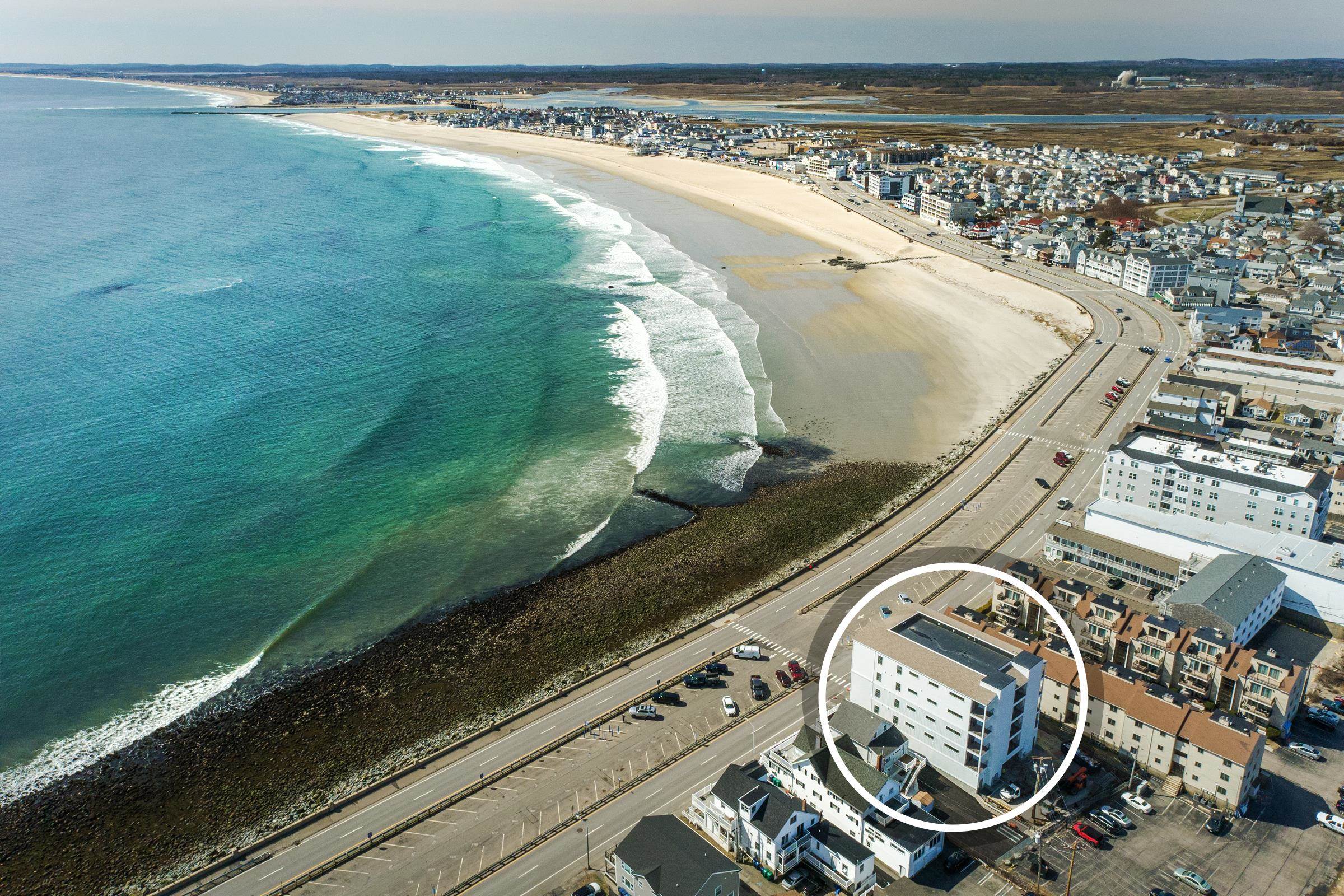 465 Ocean Boulevard 302