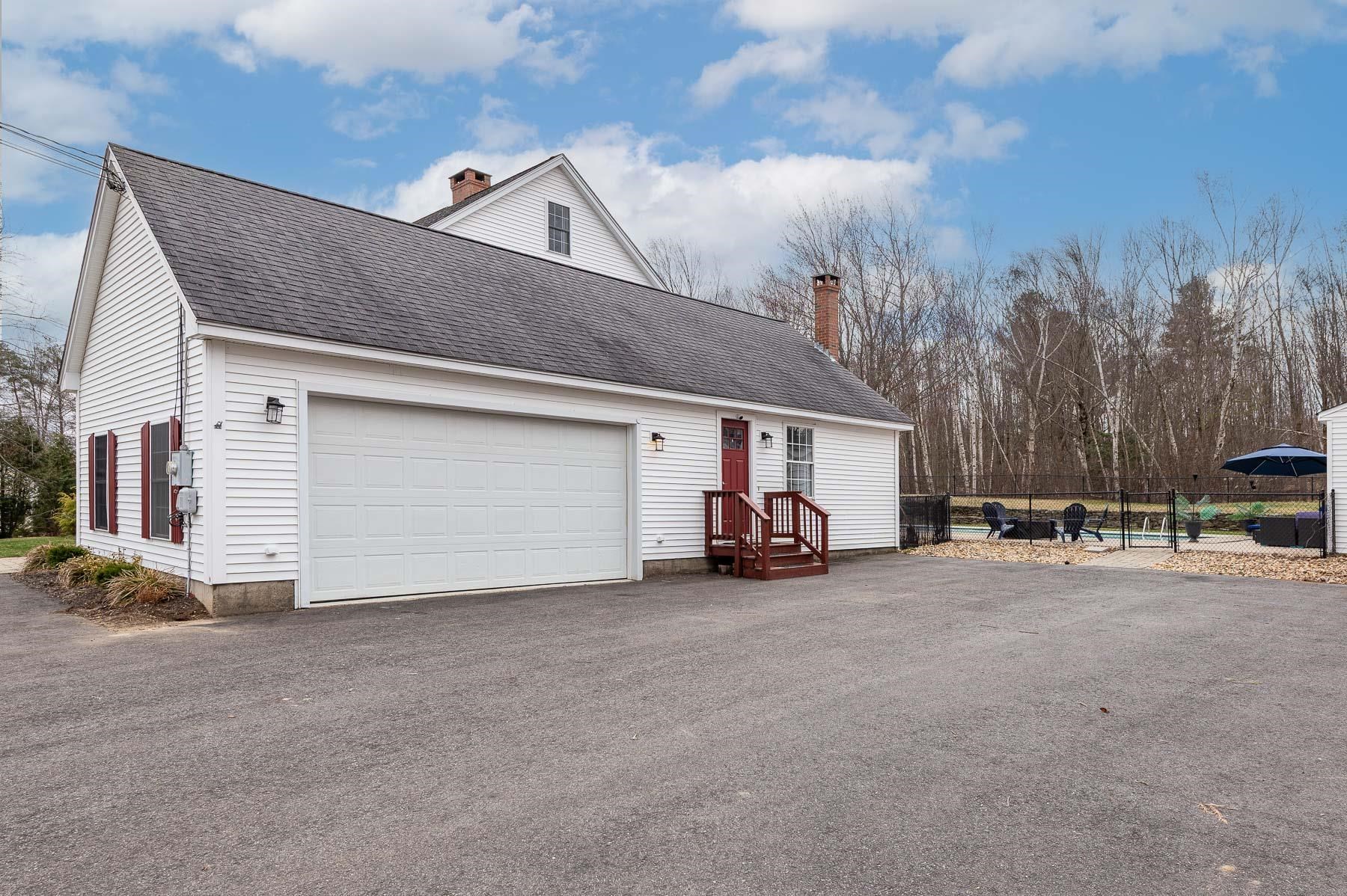 146 Ten Rod Road