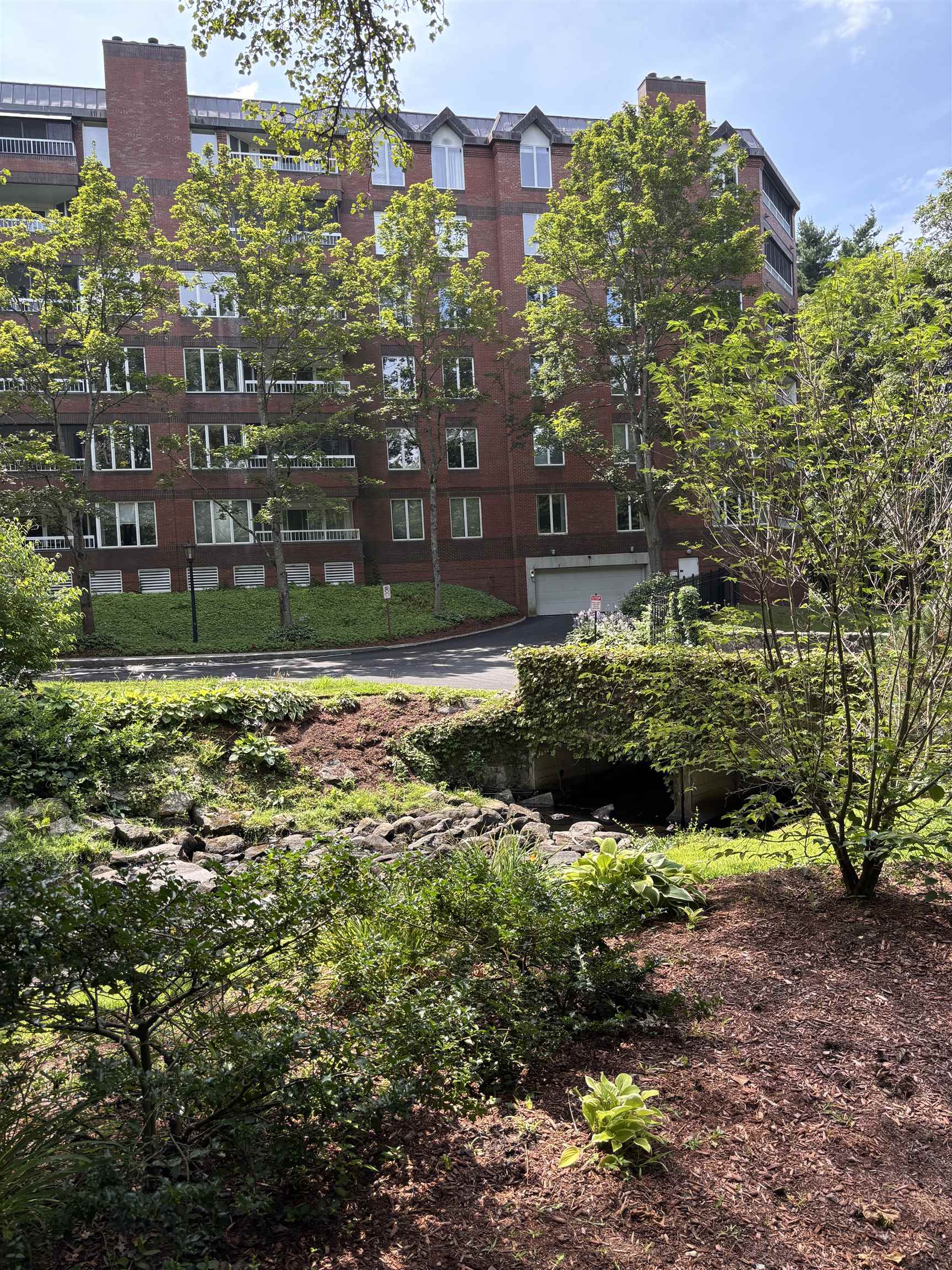 300 North River Road 406