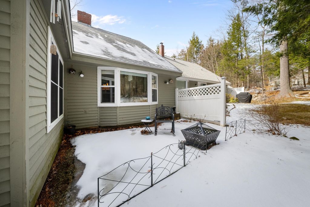 Photo of 12 Laurel Circle, Wolfeboro, NH 03894 (MLS # 5080971)