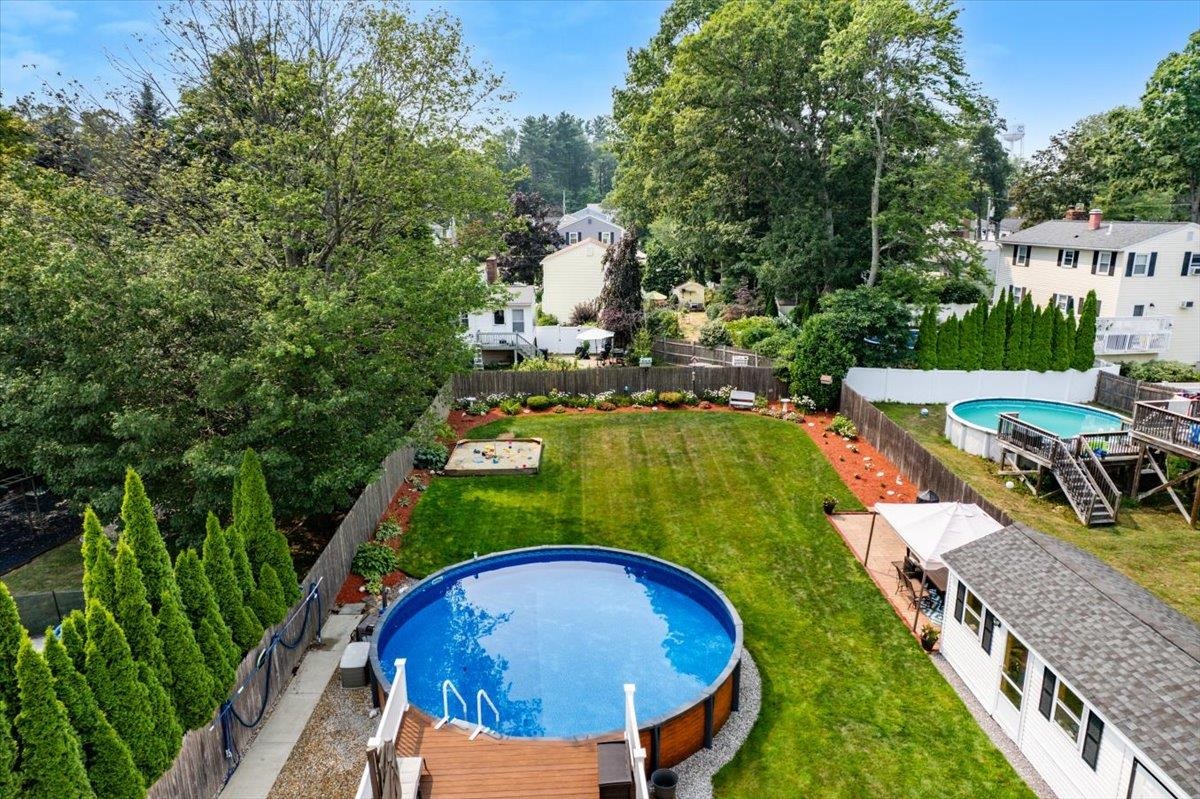 Manchester, New Hampshire 03104, United States, 3 Bedrooms Bedrooms, ,2 BathroomsBathrooms,Residential,Active,229982