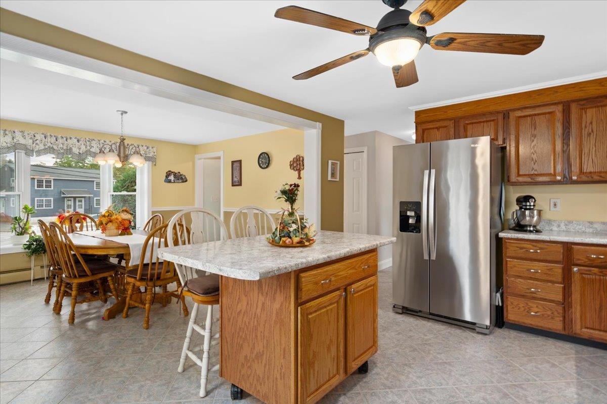 Manchester, New Hampshire 03104, United States, 3 Bedrooms Bedrooms, ,2 BathroomsBathrooms,Residential,Active,229982