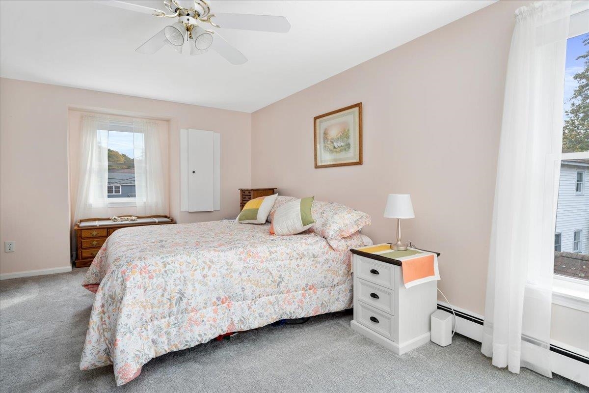 Manchester, New Hampshire 03104, United States, 3 Bedrooms Bedrooms, ,2 BathroomsBathrooms,Residential,Active,229982