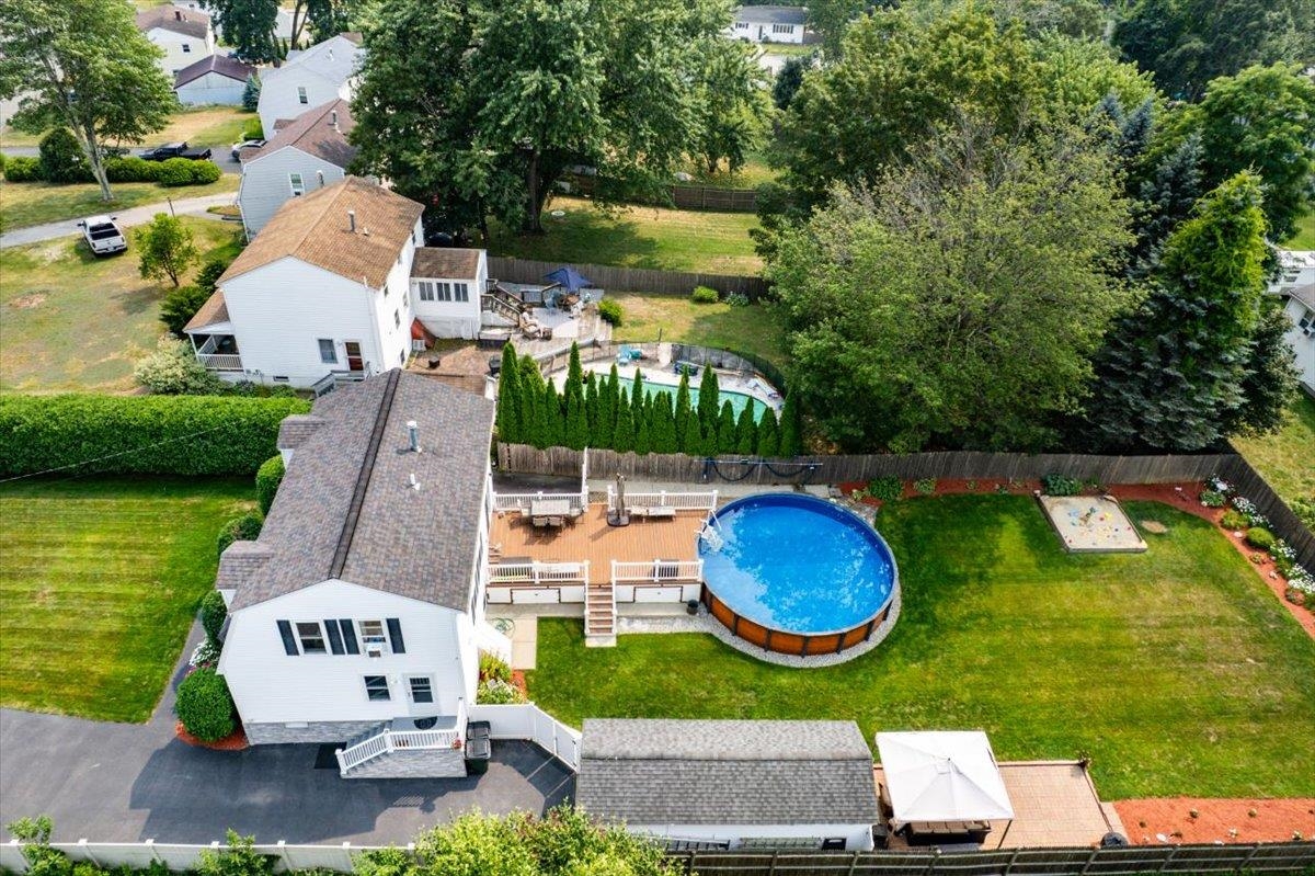 Manchester, New Hampshire 03104, United States, 3 Bedrooms Bedrooms, ,2 BathroomsBathrooms,Residential,Active,229982