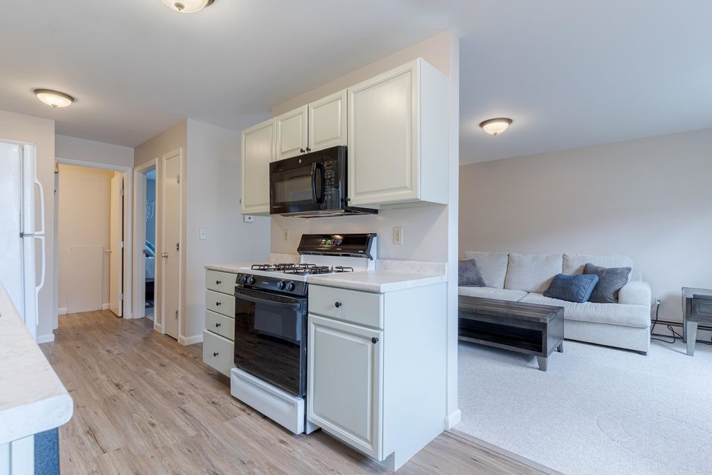 Photo of 91 Winnacunnet Road #1, Hampton, NH 03842 (MLS # 5081633)