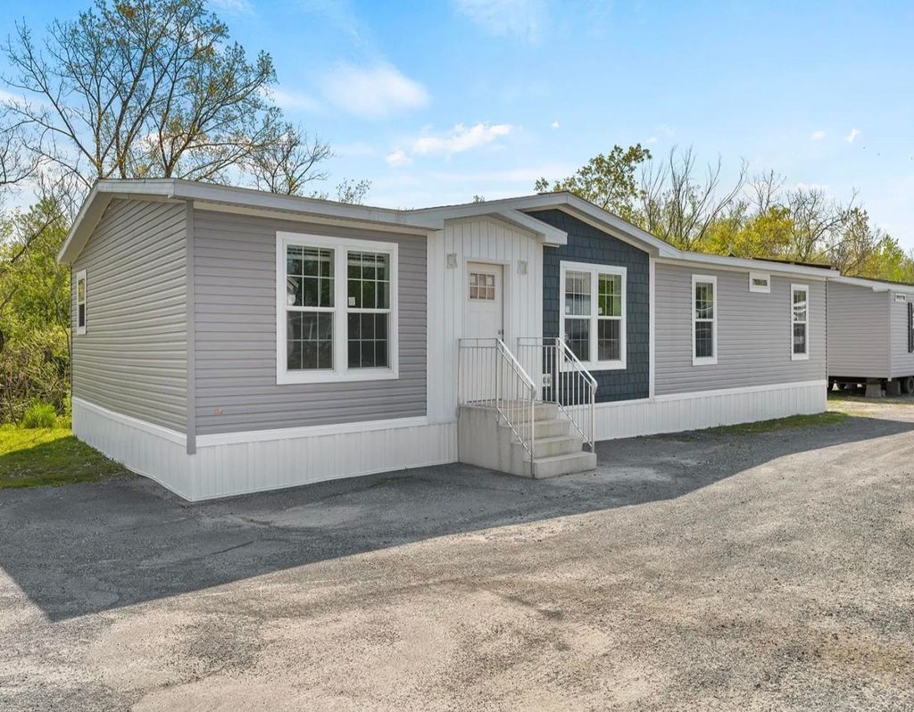 Photo of 14 Reid Circle, Bethlehem, NH 03574 (MLS # 5074930)