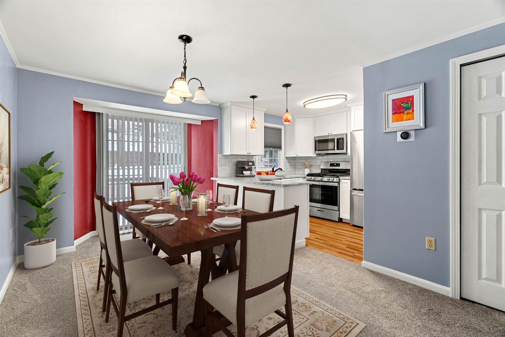 Photo of 33 Cannongate Road #33, Nashua, NH 03063 (MLS # 5073397)