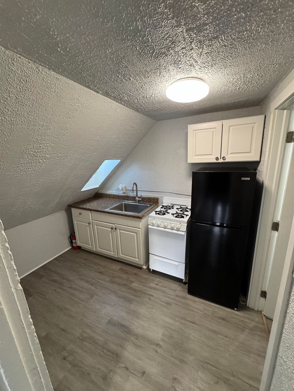 Photo of 30 Ledge Street #7, Nashua, NH 03060 (MLS # 5077891)