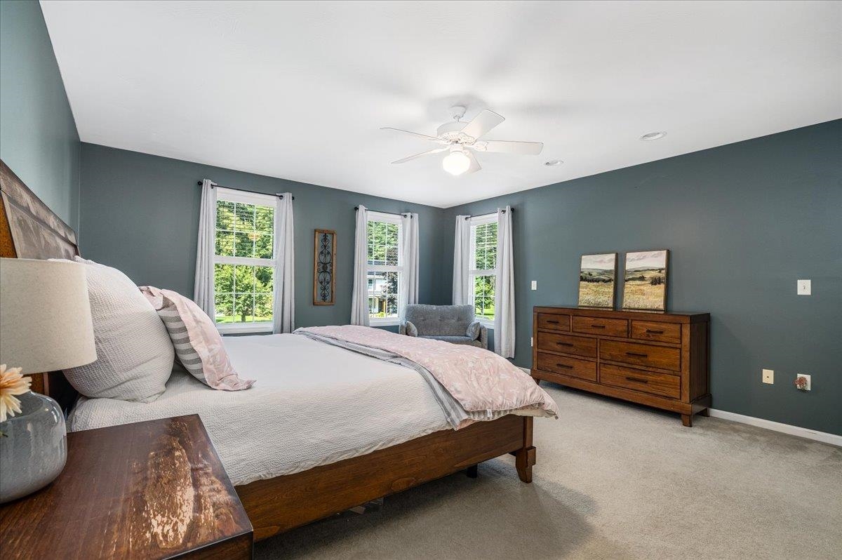 Merrimack, New Hampshire 03054, United States, 5 Bedrooms Bedrooms, ,4 BathroomsBathrooms,Residential,Active,178224